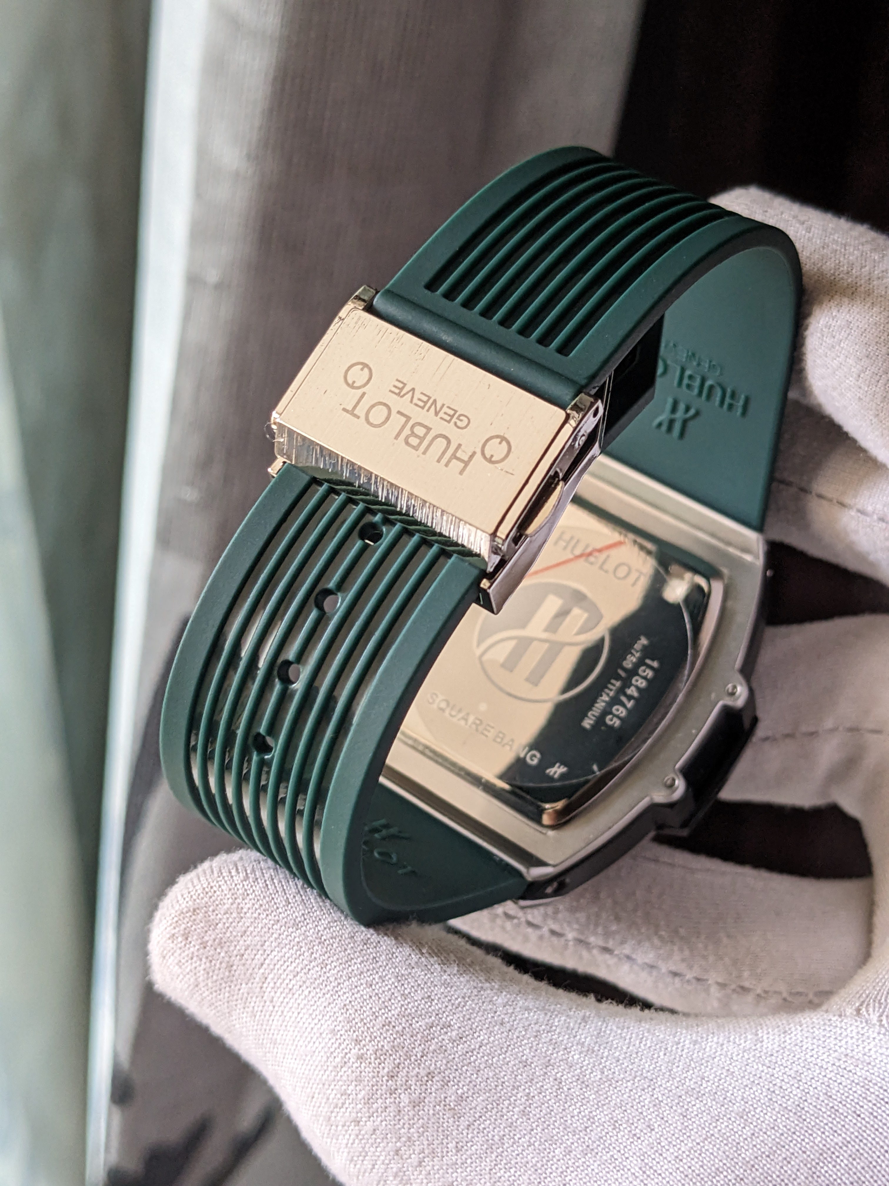 Hublot Green Square Quartz Watch_img_4