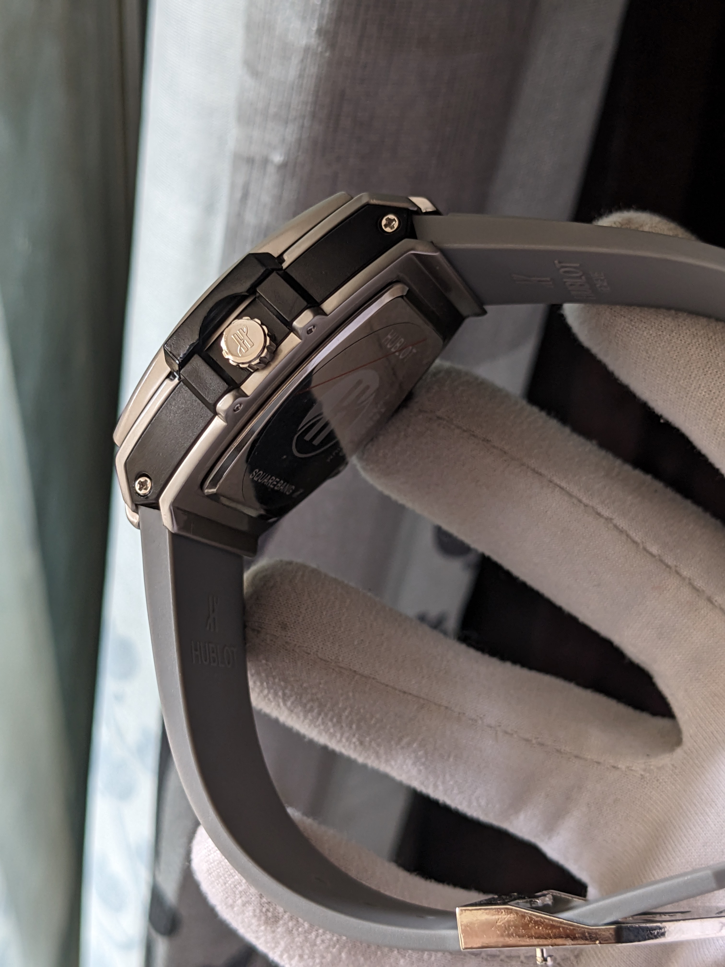 Hublot Grey Square Quartz Watch_img_2
