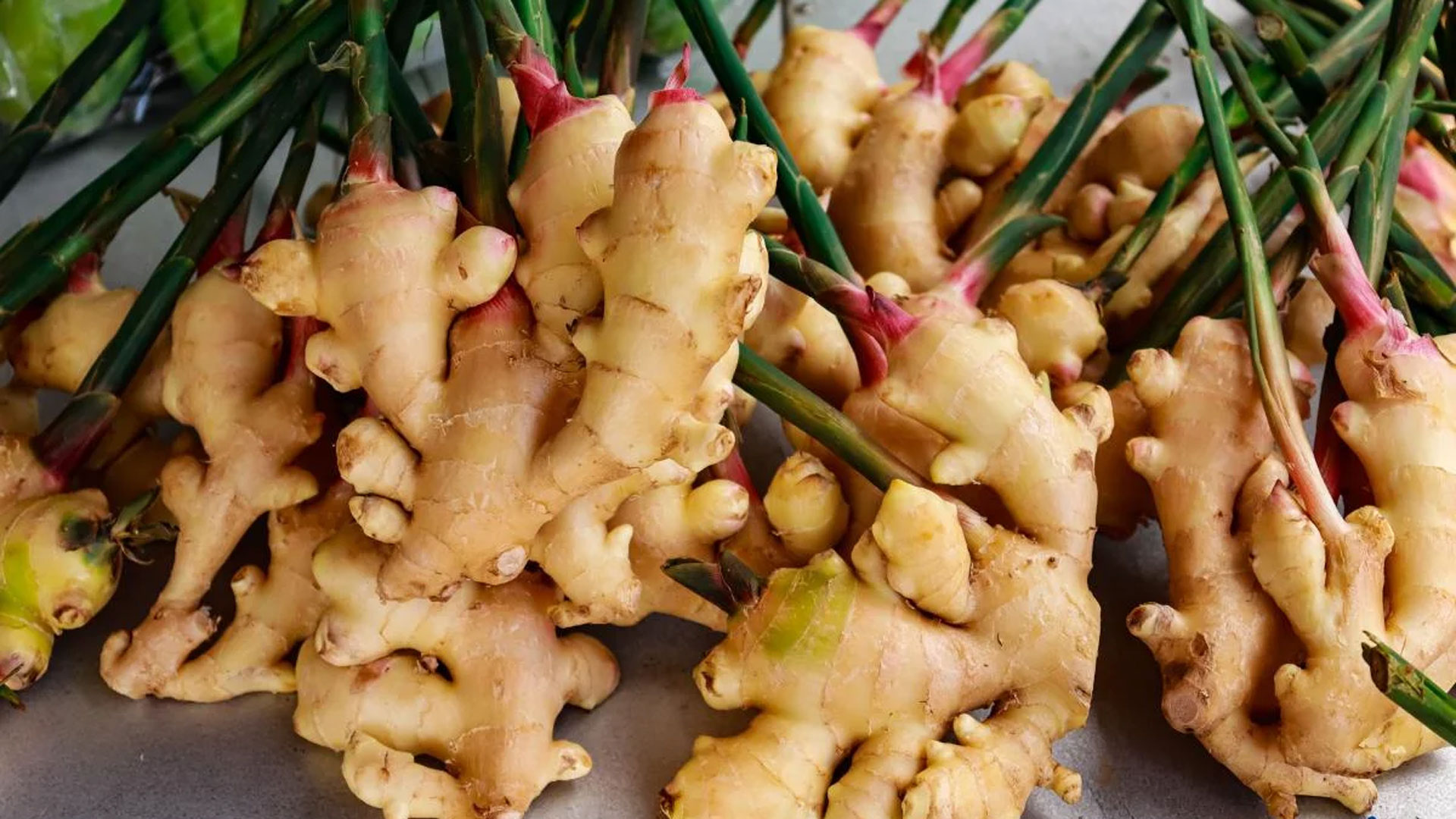 এক কেজি পোলাও চাল ব্রয়লার মুরগির লেগ পিস ৮ টি•▪◆২৫০ গ্রাম পেঁয়াজ ১০০ গ্রাম আদাবাটা ১০০ গ্রাম রোশন বাটা এবং কাঁচামরিচ(মোরগ পোলাও) কম্বো প্যাক_img_4