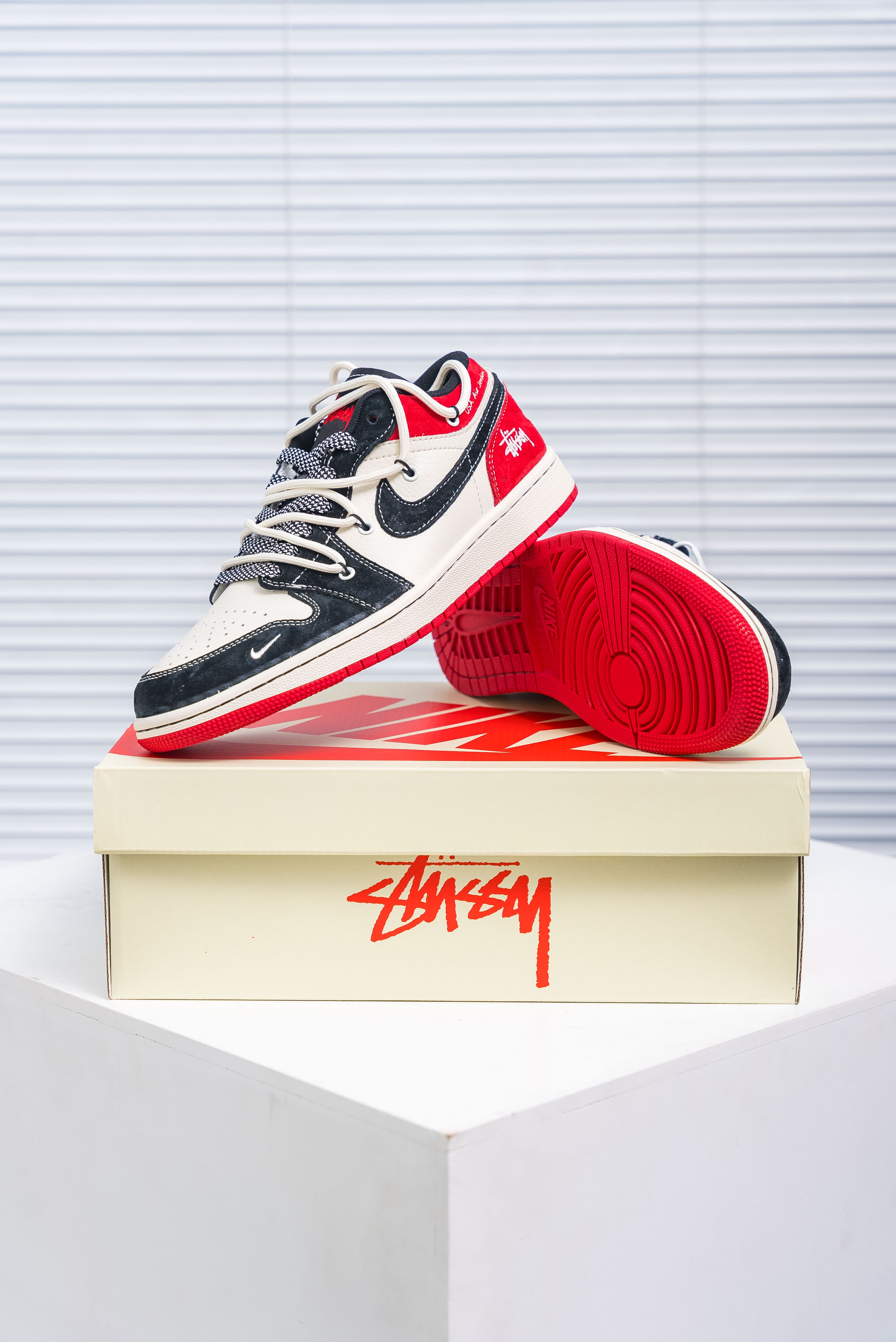 Nike Air Jordan 1 Retro Low (1:1)_img_0