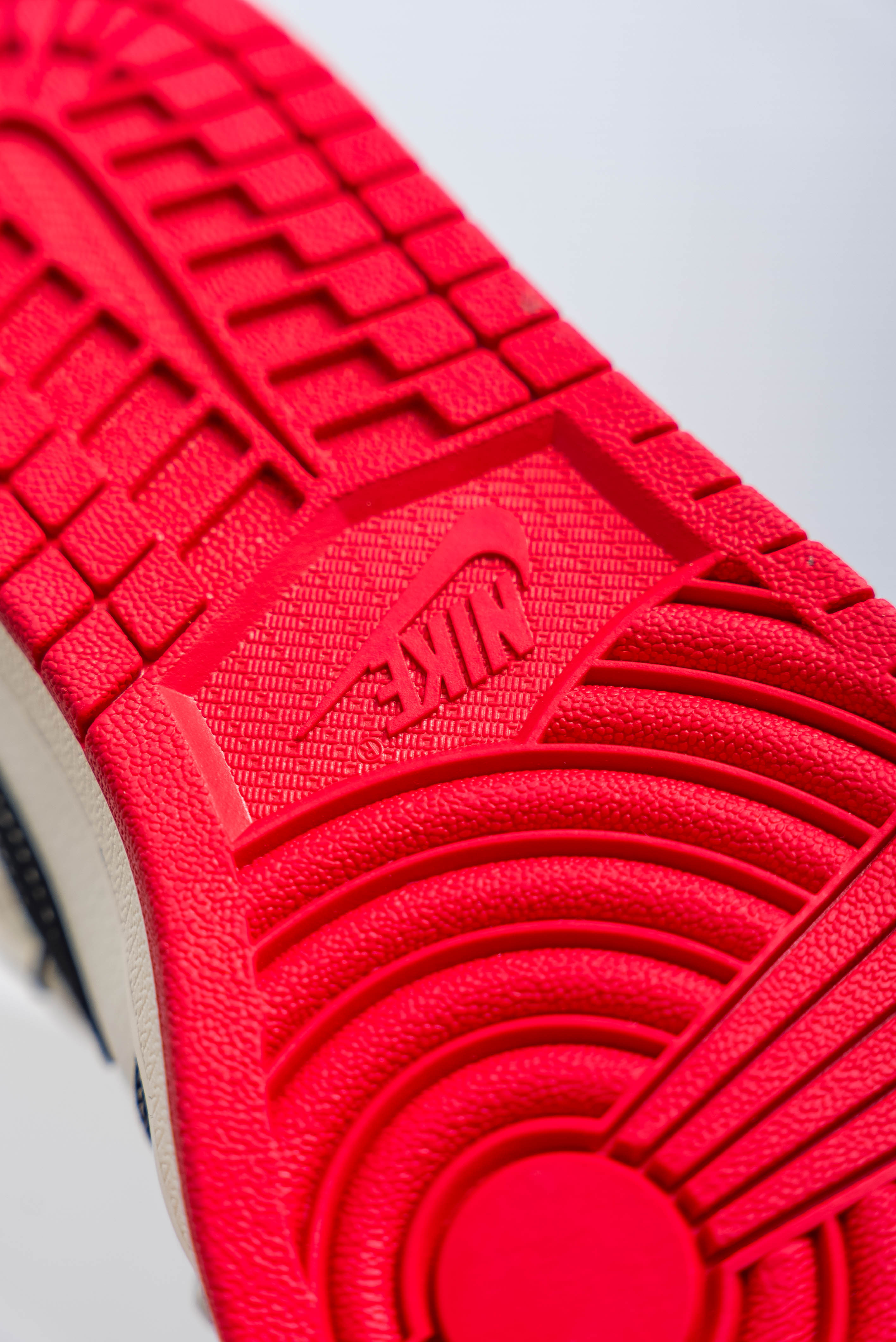 Nike Air Jordan 1 Retro Low (1:1)_img_8