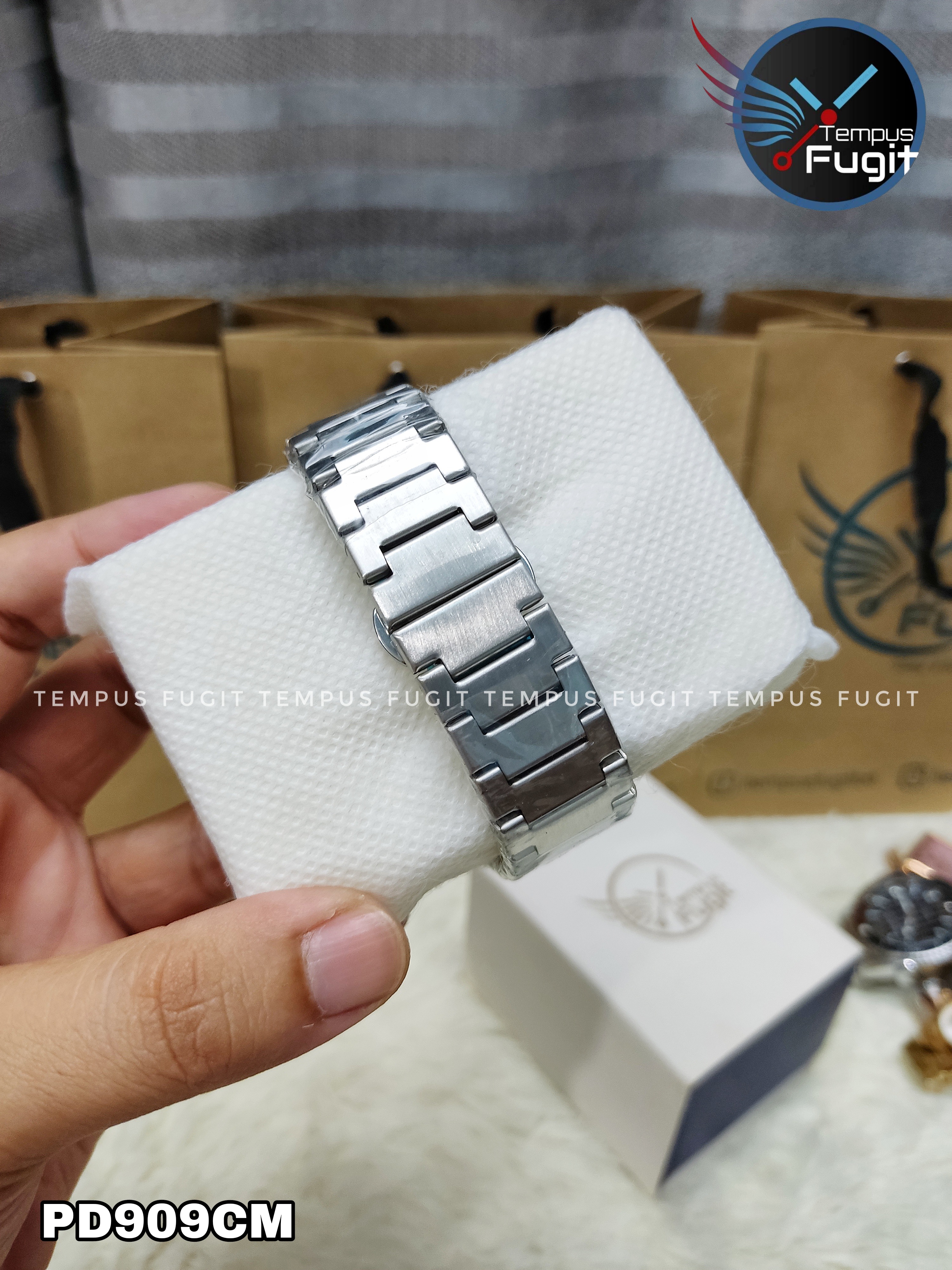 Poedagar 930 Copy Gents Chain Watch- Blue Dial- Rose Golden+Silver Bezel- Silver Chain- TF Code PD909CM_img_6