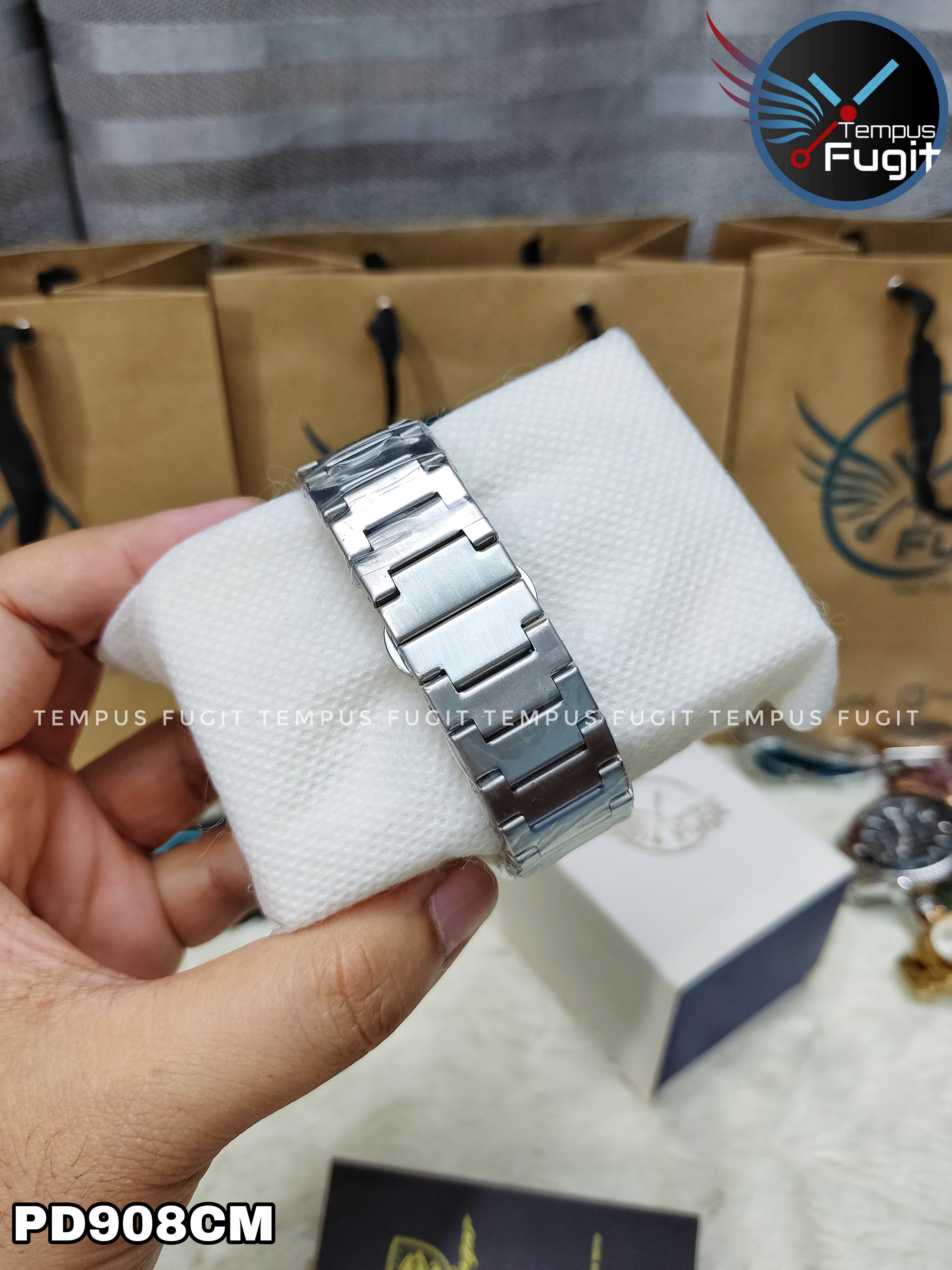 Poedagar 930 Copy Gents Chain Watch- Green Dial- Rose Golden+Silver Bezel- Silver Chain- TF Code PD908CM_img_6