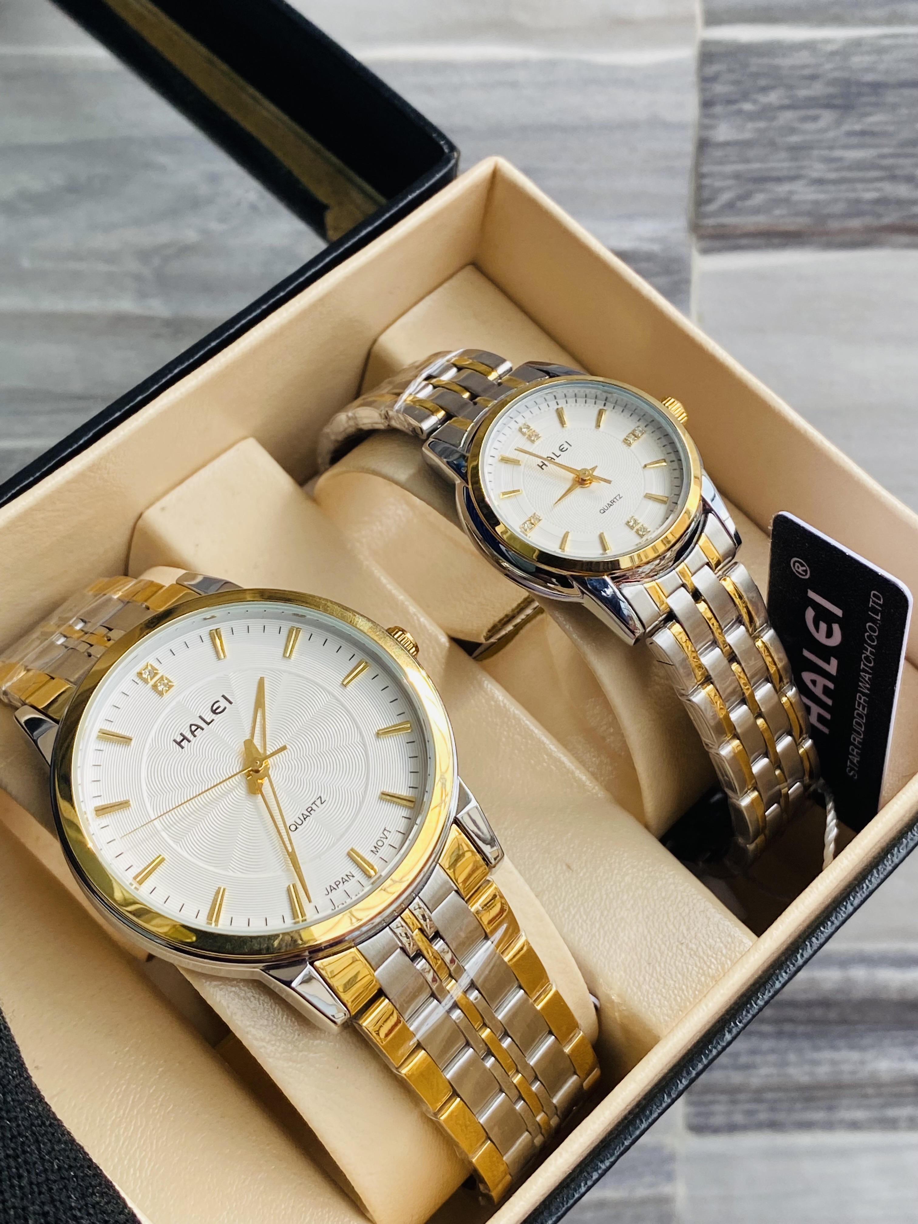 Halei Couple set watch