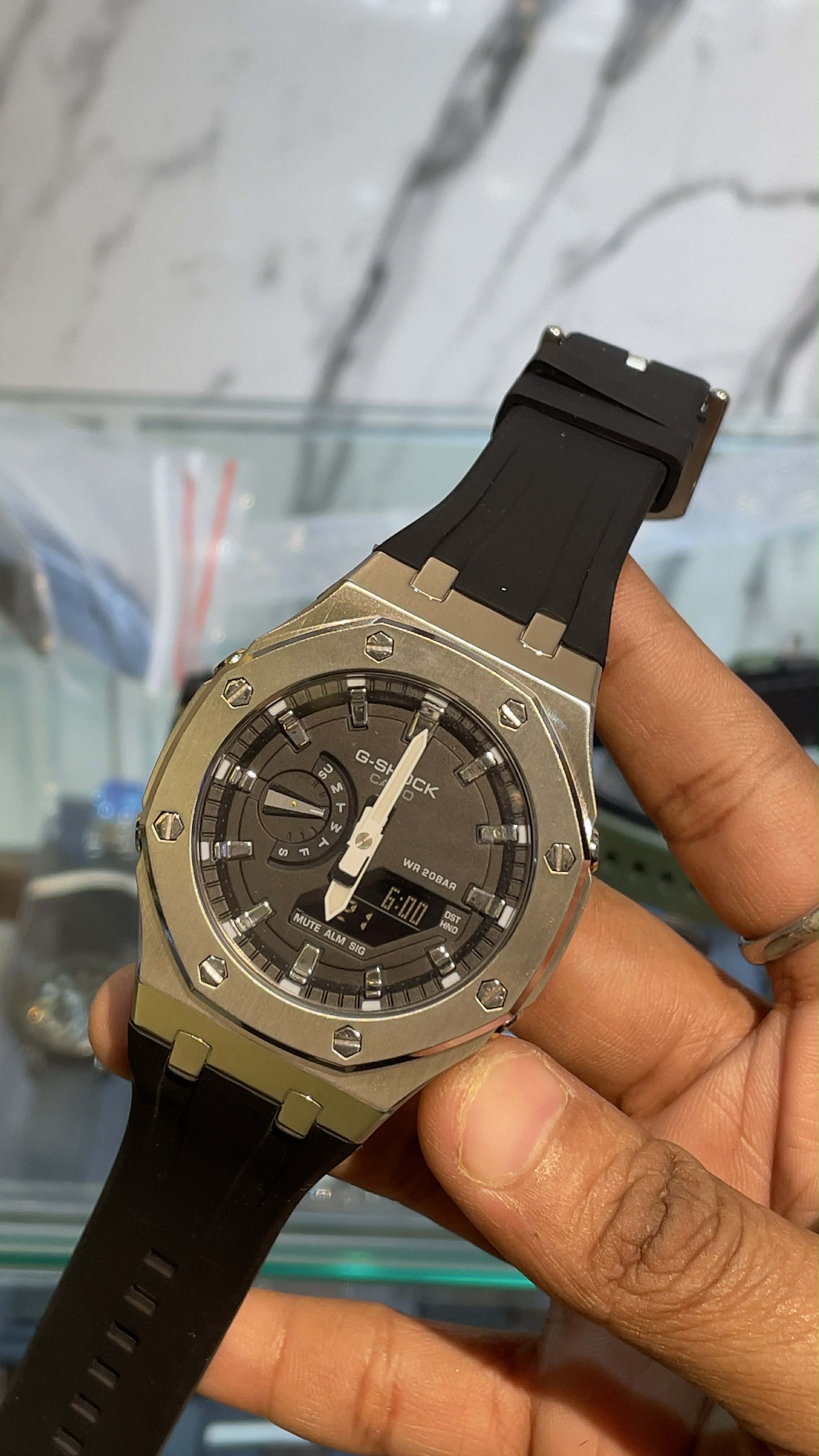 Casio G-Shock GA-2100 "CasiOak" Silver Body