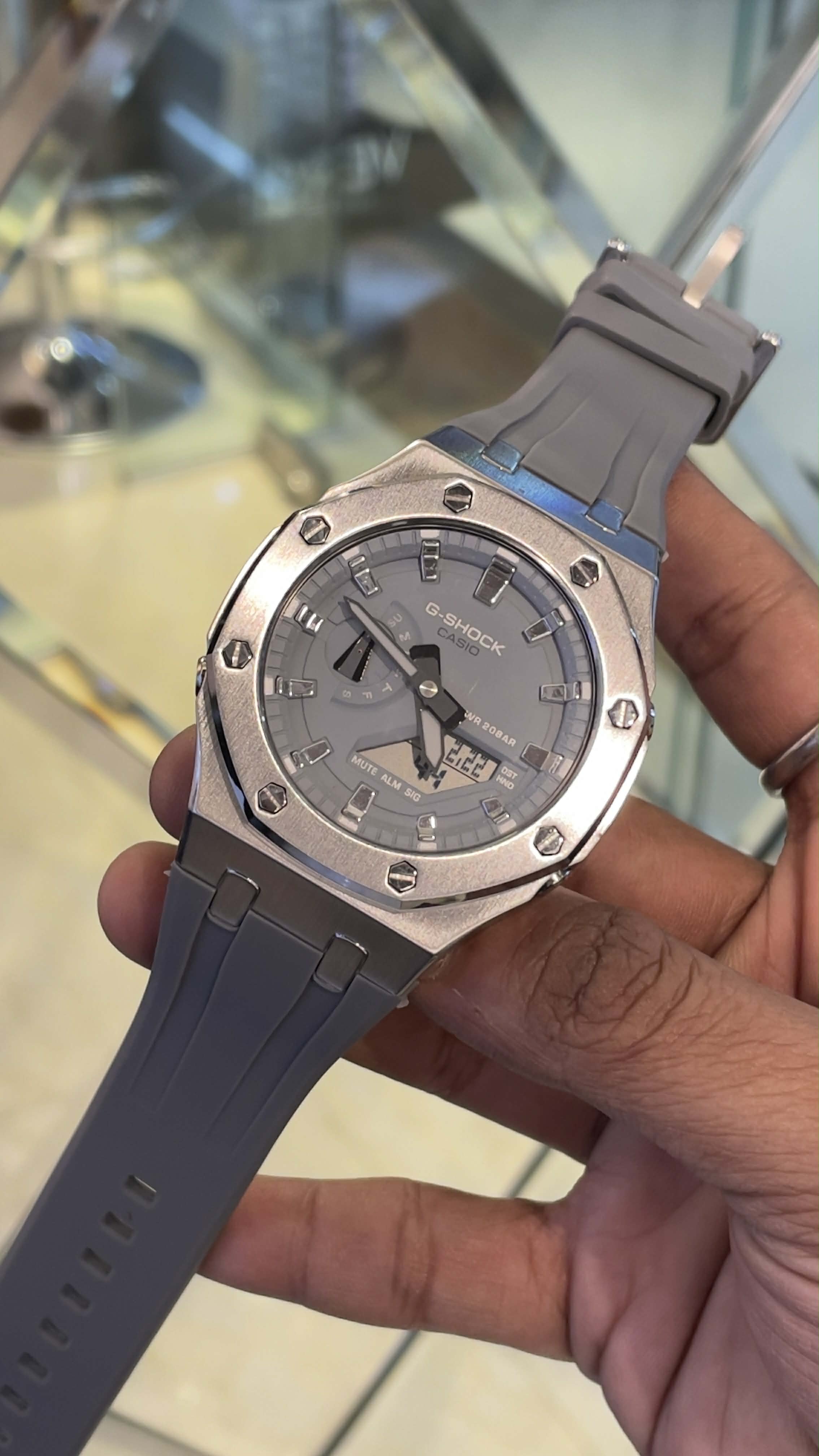 Casio G-Shock GA-2100 "CasiOak" Grey Dial Silver Body