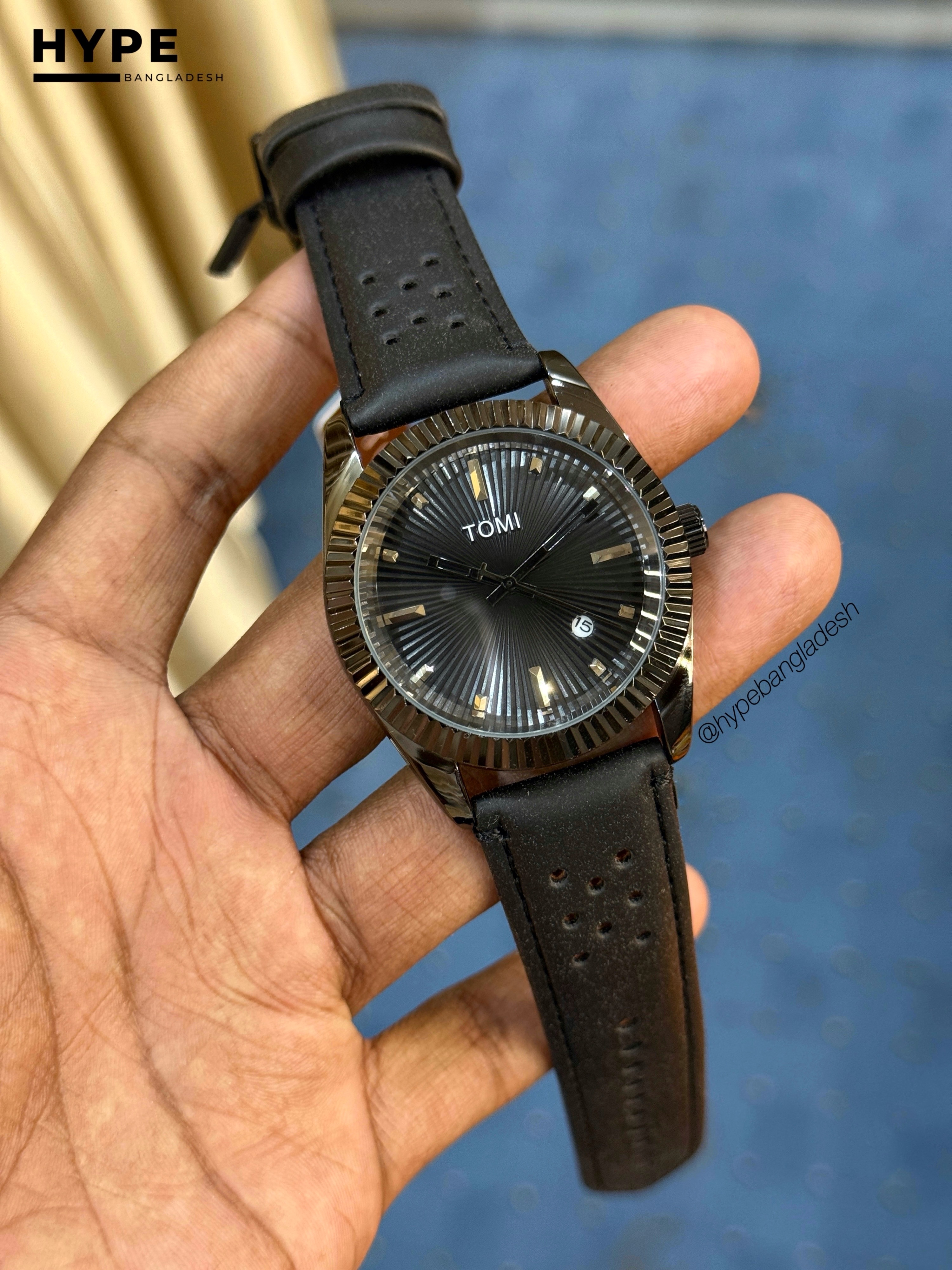 TOMI T-098 Men's Quartz Leather Belt Watch With Date_img_1