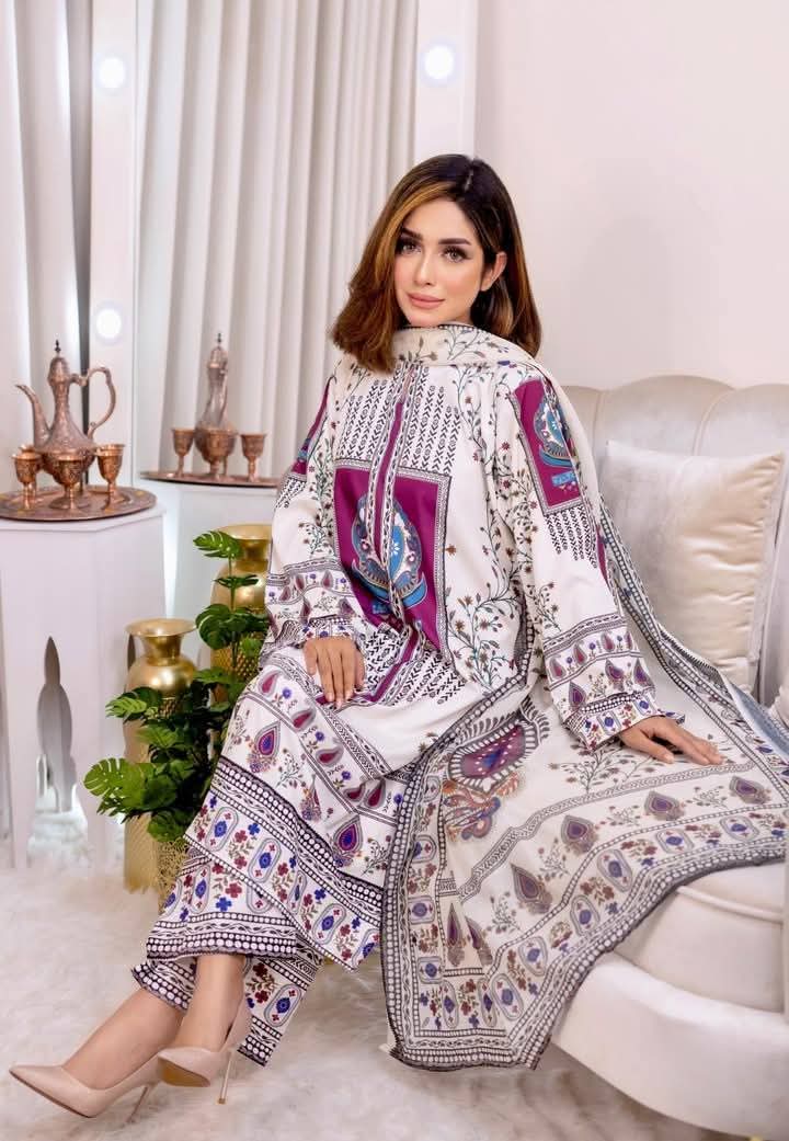 Purple Pakistani inspaird 3 piece - Image 1