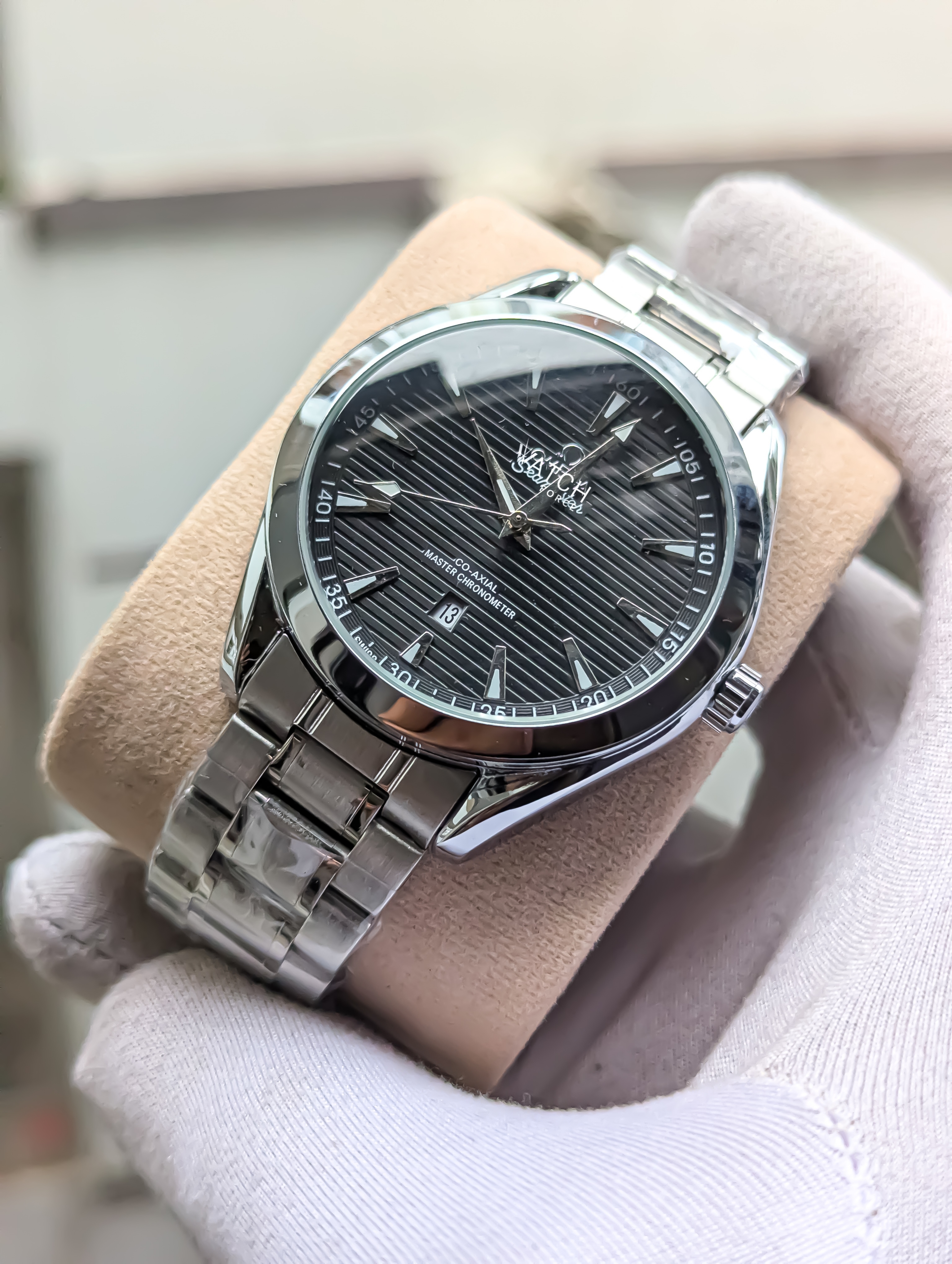 Omega Quartz Watch Black