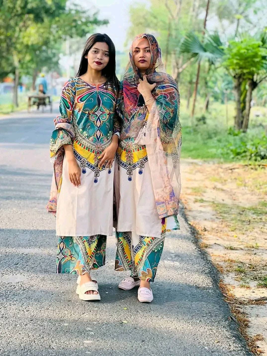 Butterfly Pakistani inspired 3pcs - Image 2