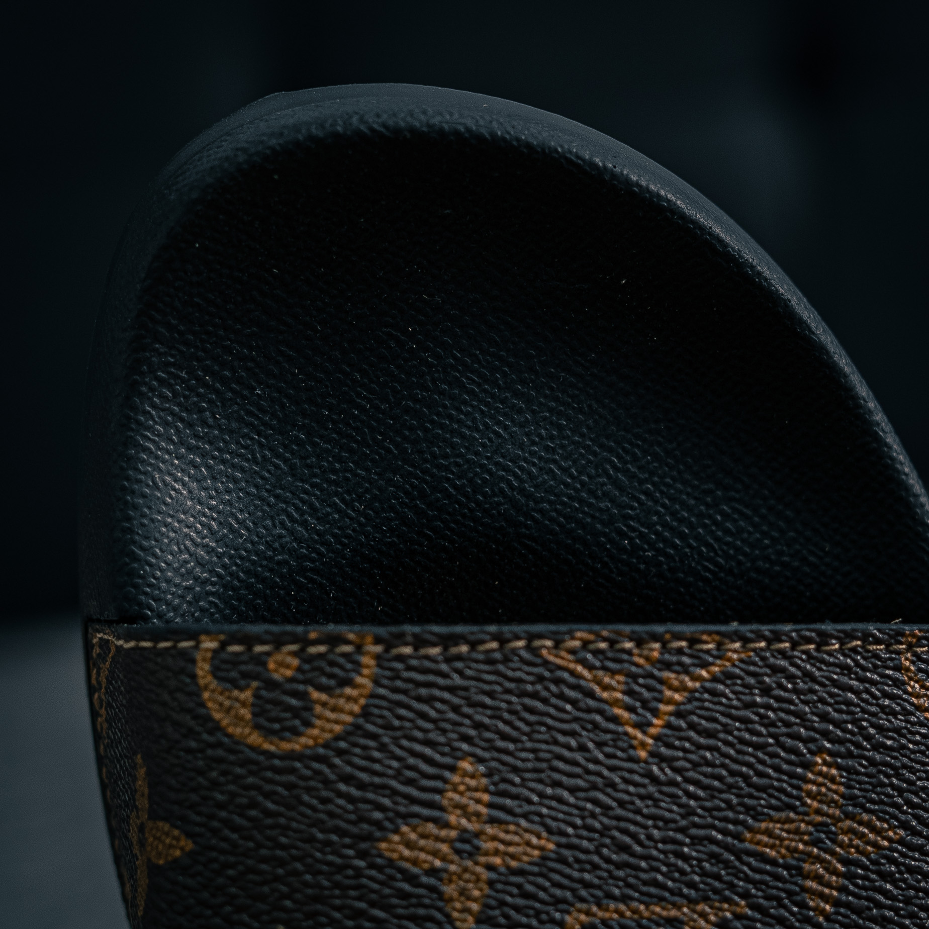 Louis Vuitton Waterfront Mules (1:1)_img_6