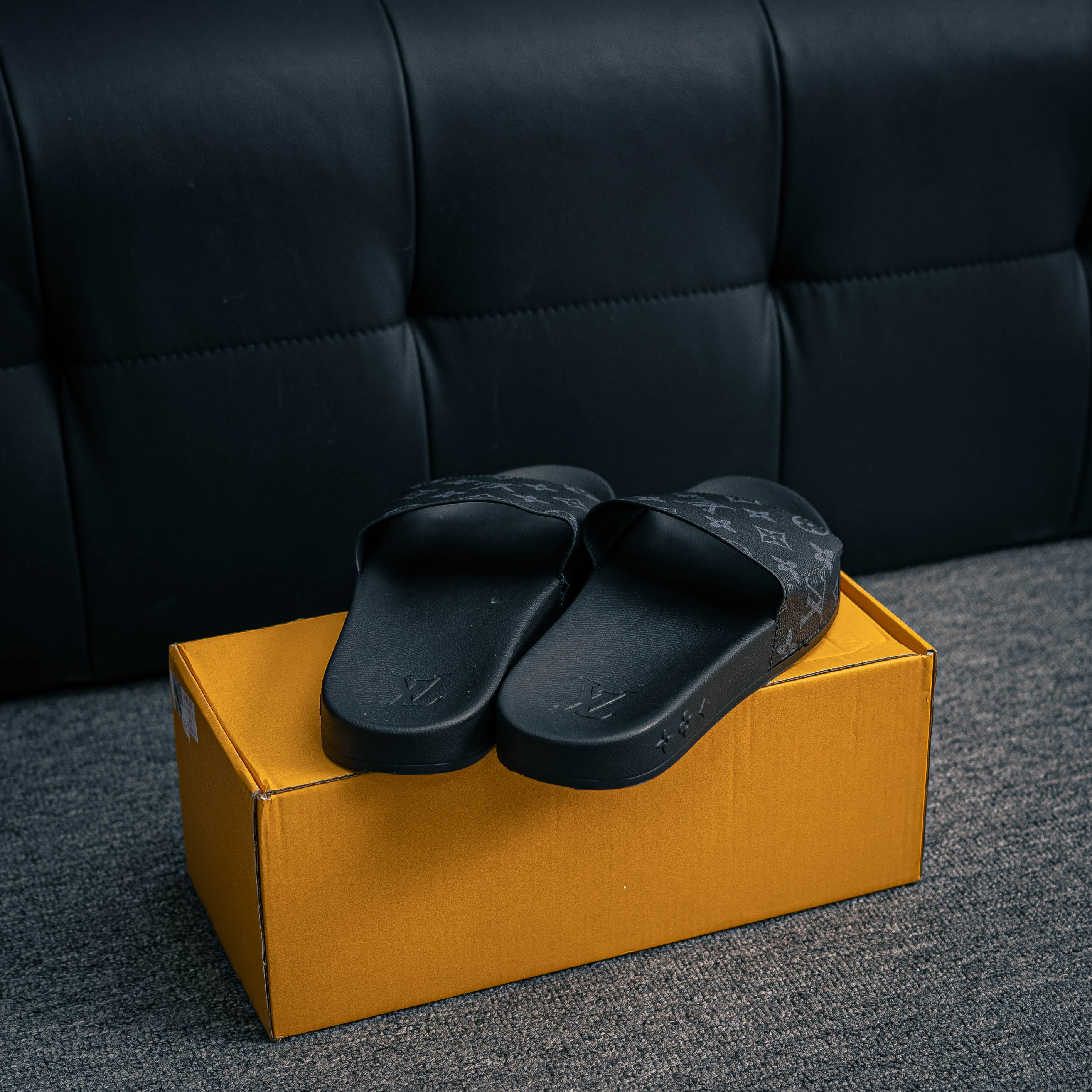 Louis Vuitton Waterfront Mules (1:1)_img_4
