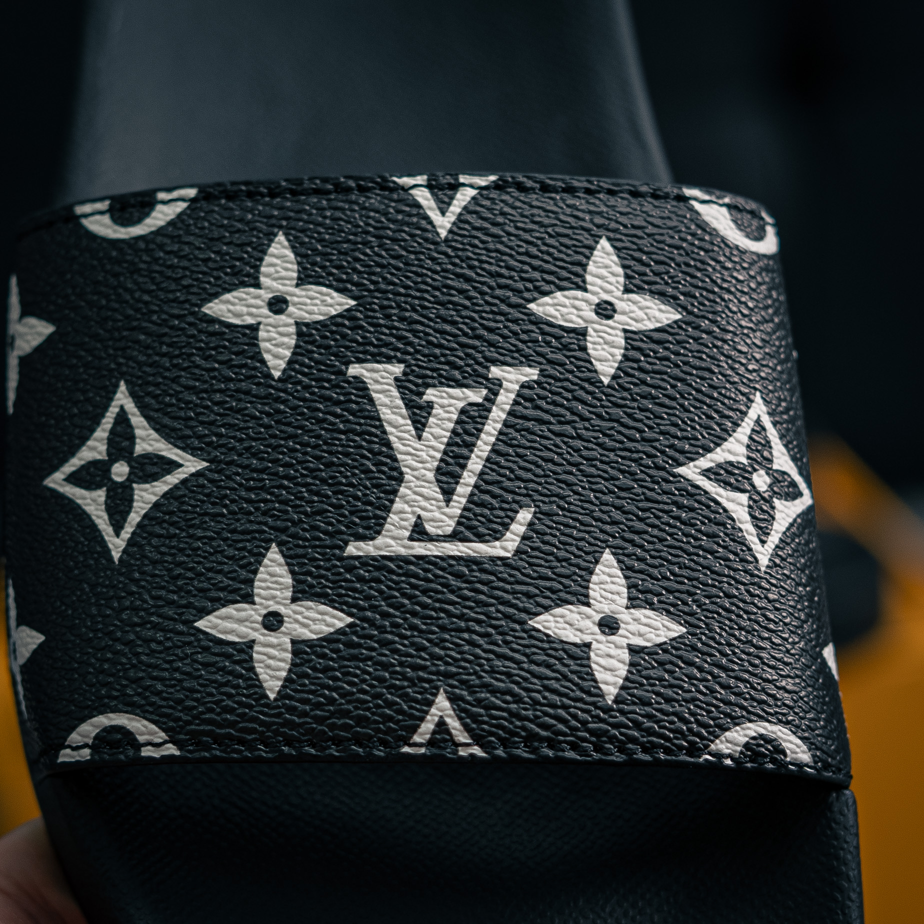 Louis Vuitton Waterfront Mules (1:1)_img_6