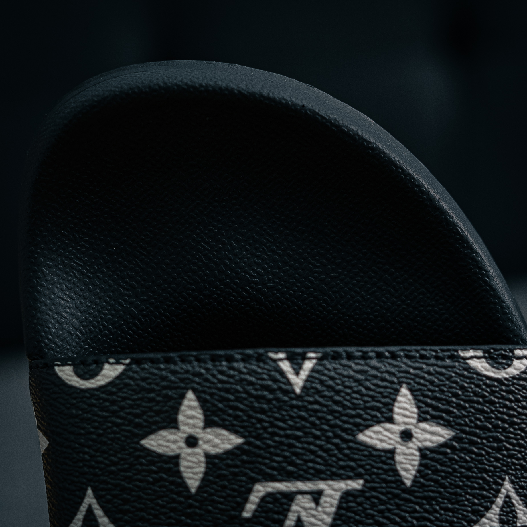 Louis Vuitton Waterfront Mules (1:1)_img_5