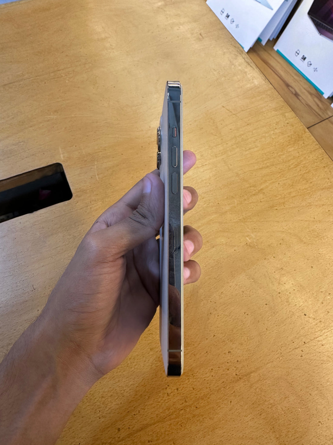 I phone 16 pro max_img_10