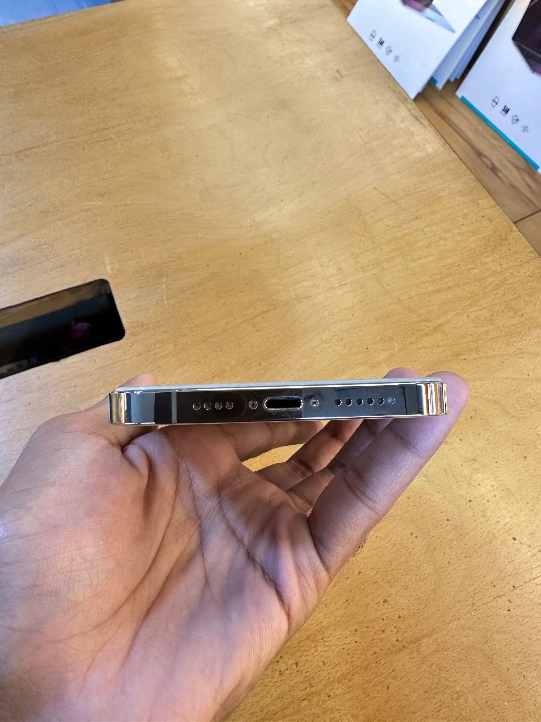 I phone 16 pro max_img_12