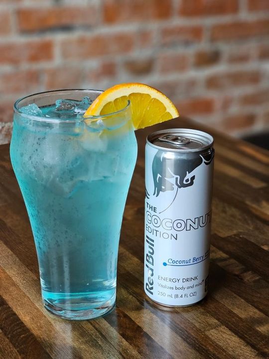 Coconut Berry Red Bull -