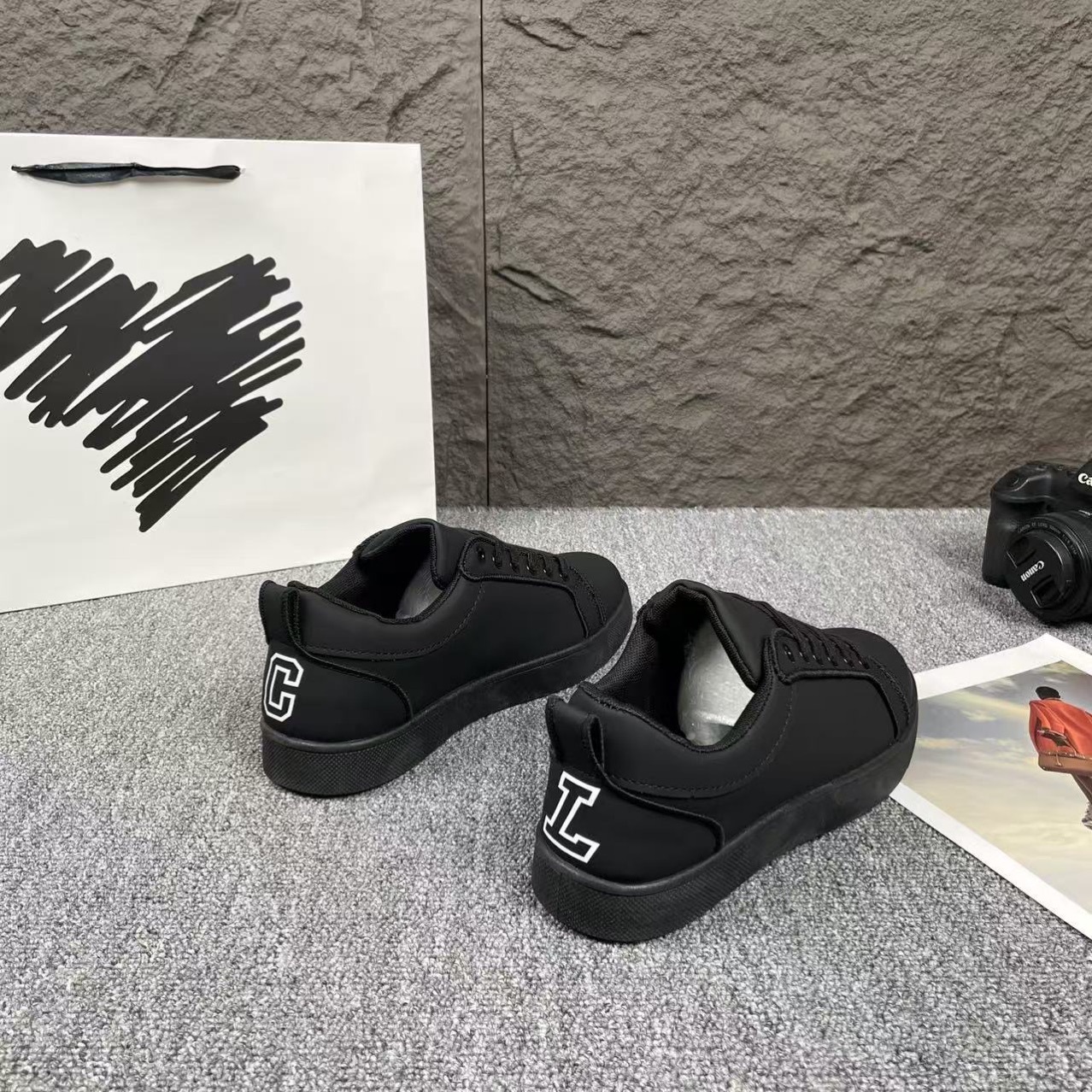 Christian Louboutin Sneakers_img_2