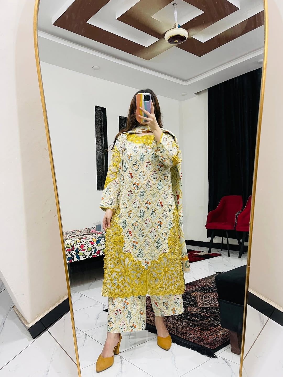 Beautiful Cutwork Embroidered Work kurta - Image 2