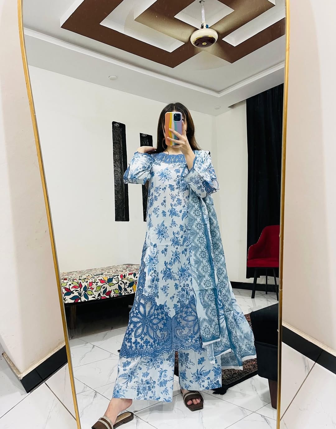 Beautiful Cutwork Embroidered Work kurta - Image 3