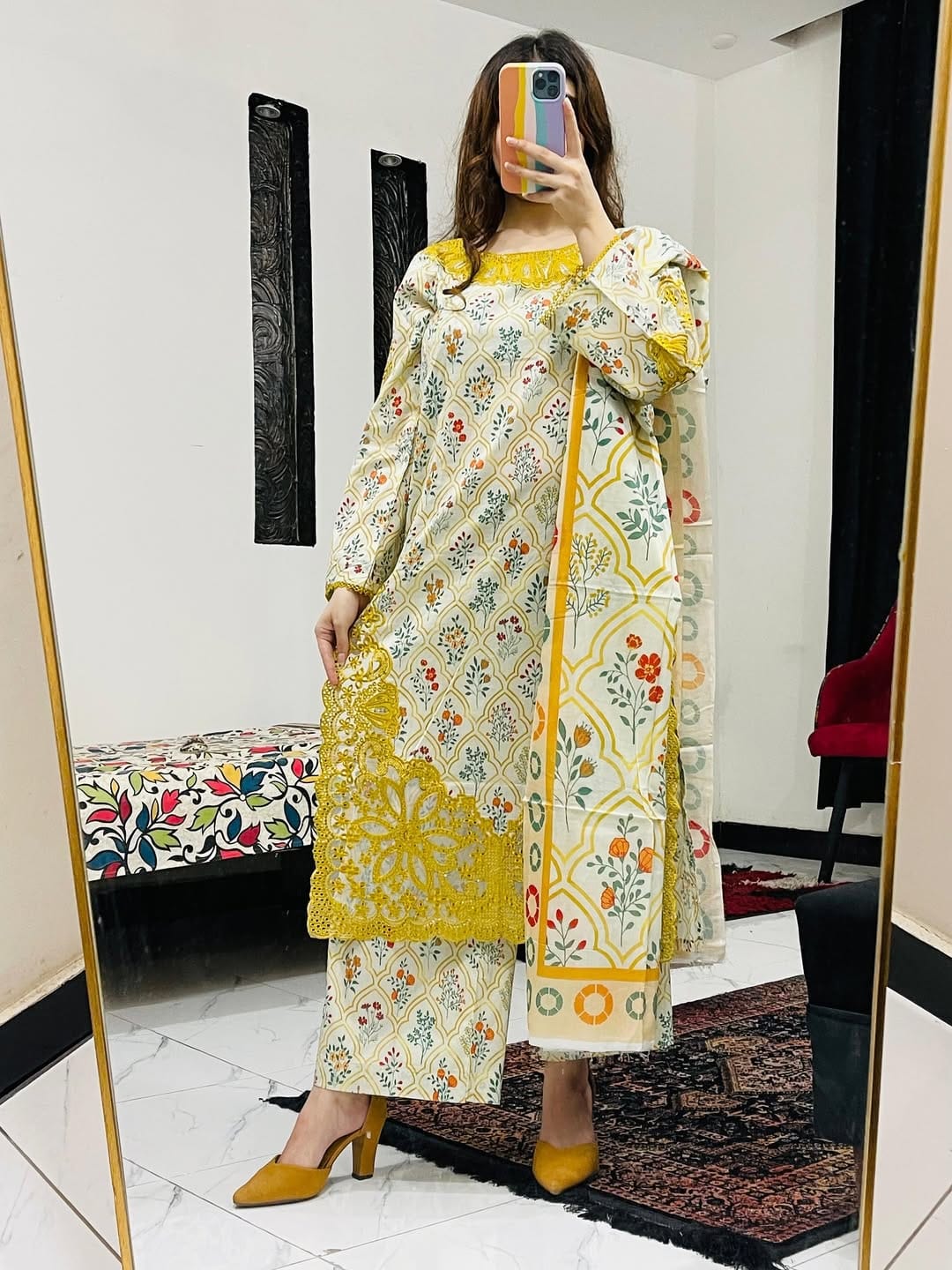 Beautiful Cutwork Embroidered Work kurta - Image 10