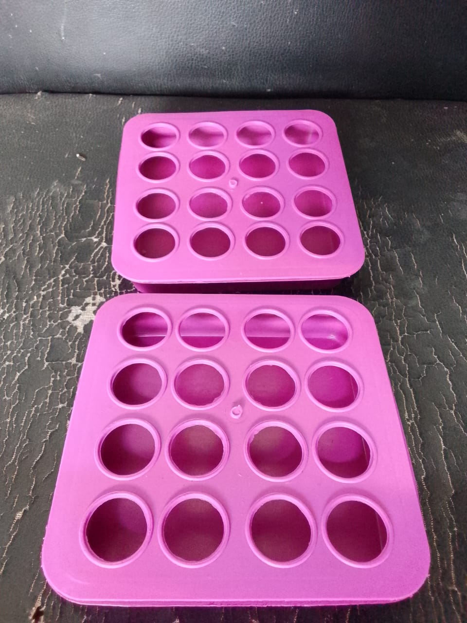 কয়েল পাখির খাবার বাটি বড়