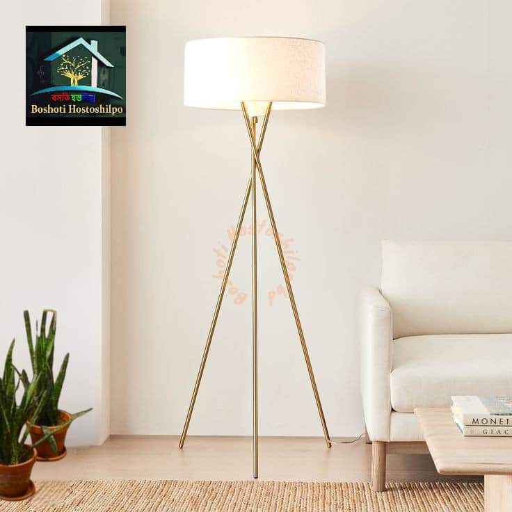 Iron Corner stand lamp._img_1