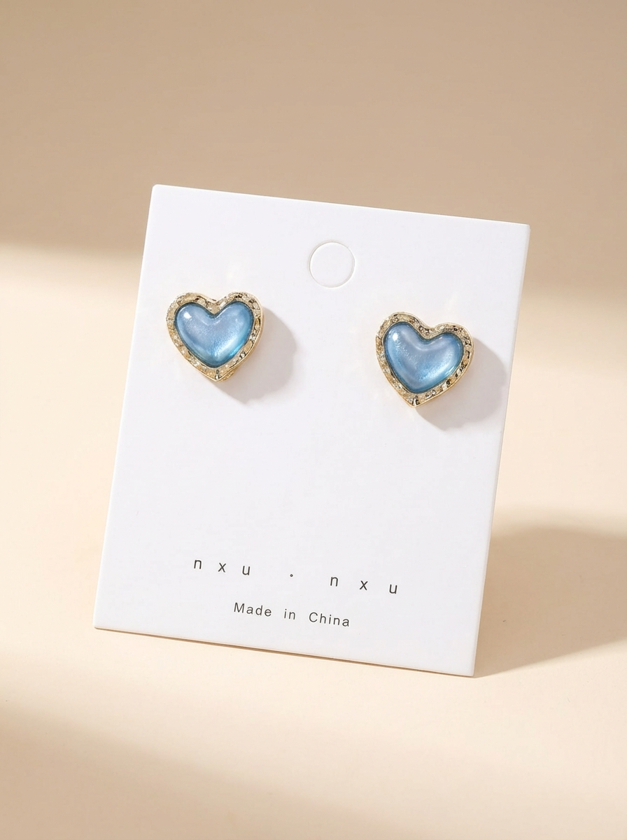 Heart-Shaped Turquoise Stone Earrings with Gold Accents – Elegant Jewelry for Women_img_2