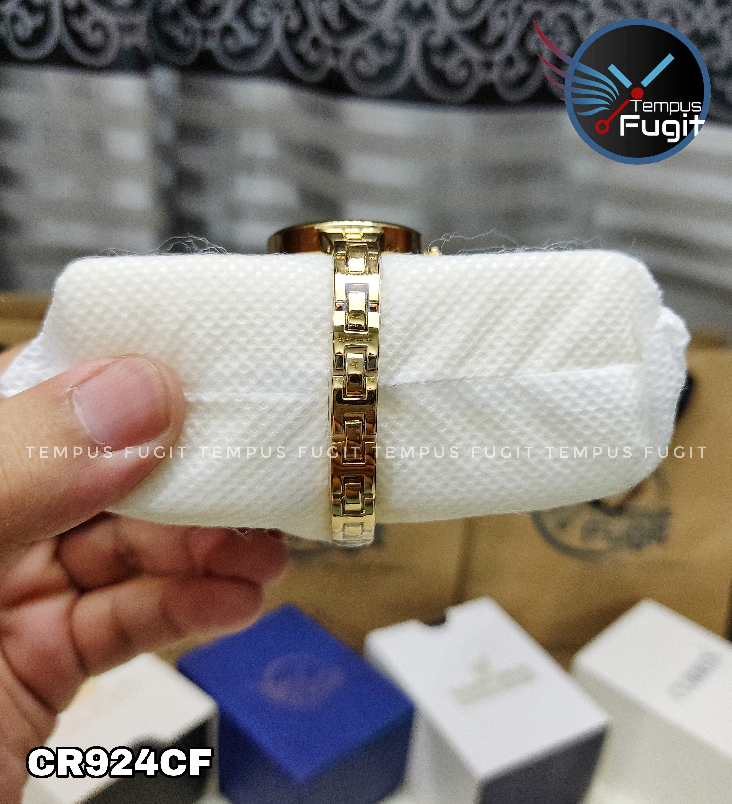 Curren 9097 Ladies Chain Watch- Green Dial- Golden Bezel- Golden Chain- TF Code CR924CF_img_9