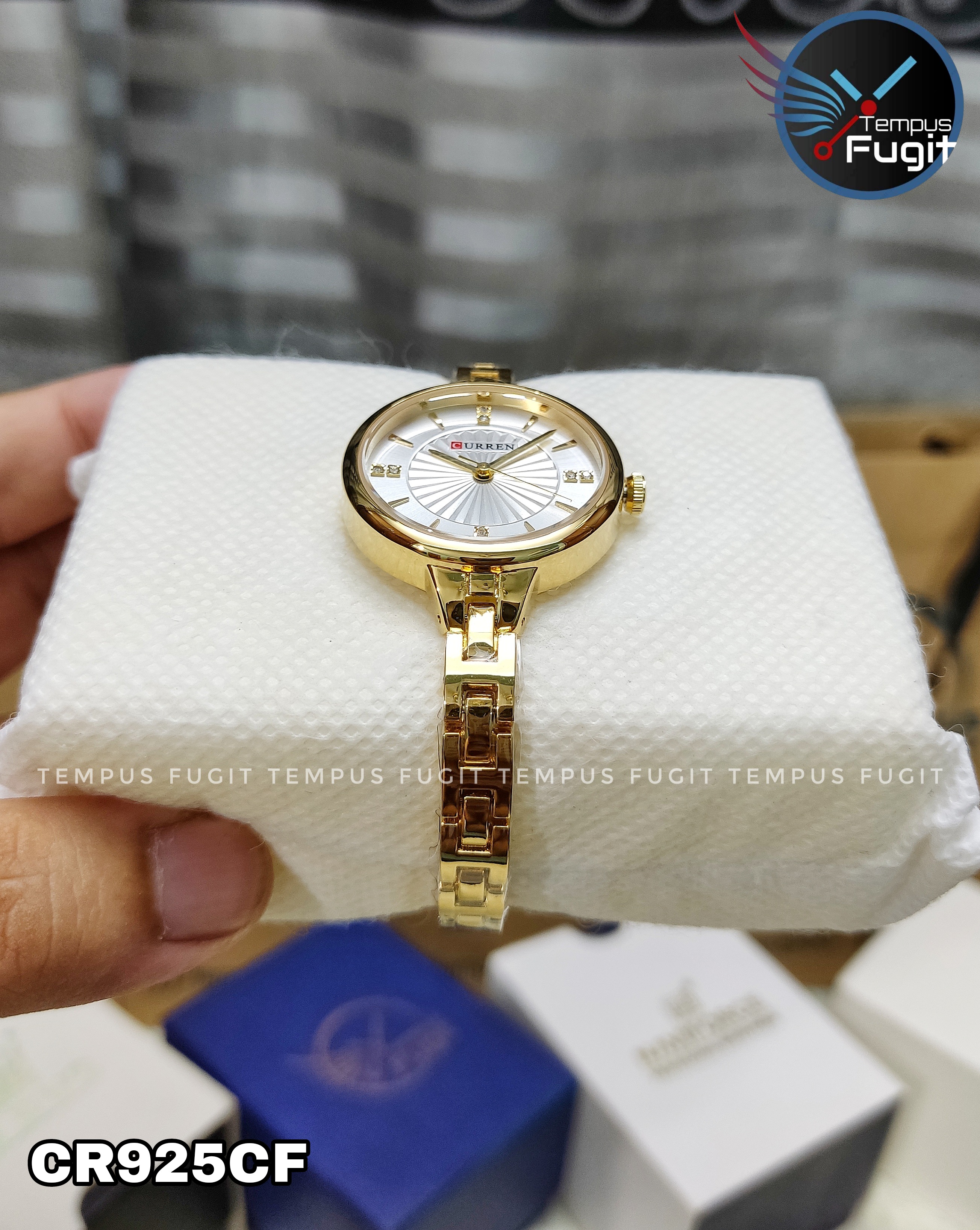 Curren 9097 Ladies Chain Watch- Silver Dial- Golden Bezel- Golden Chain- TF Code CR925CF_img_6