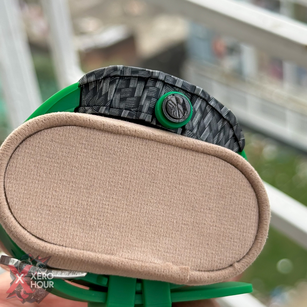 Richard Mille Carbon Edition | Black Dial Green Silicon Strap_img_4