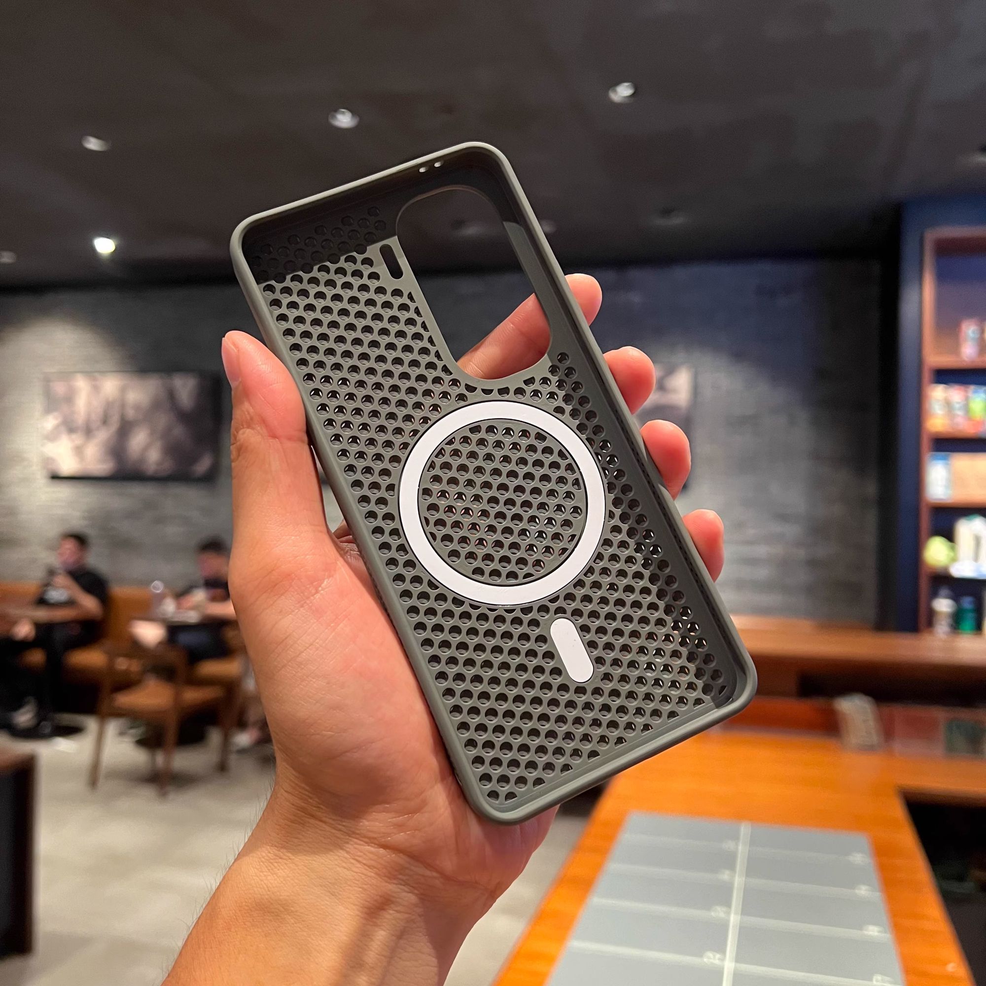 IQOO Neo10 Honeycomb hollow heat dissipation magnetic charging protective cover_img_1