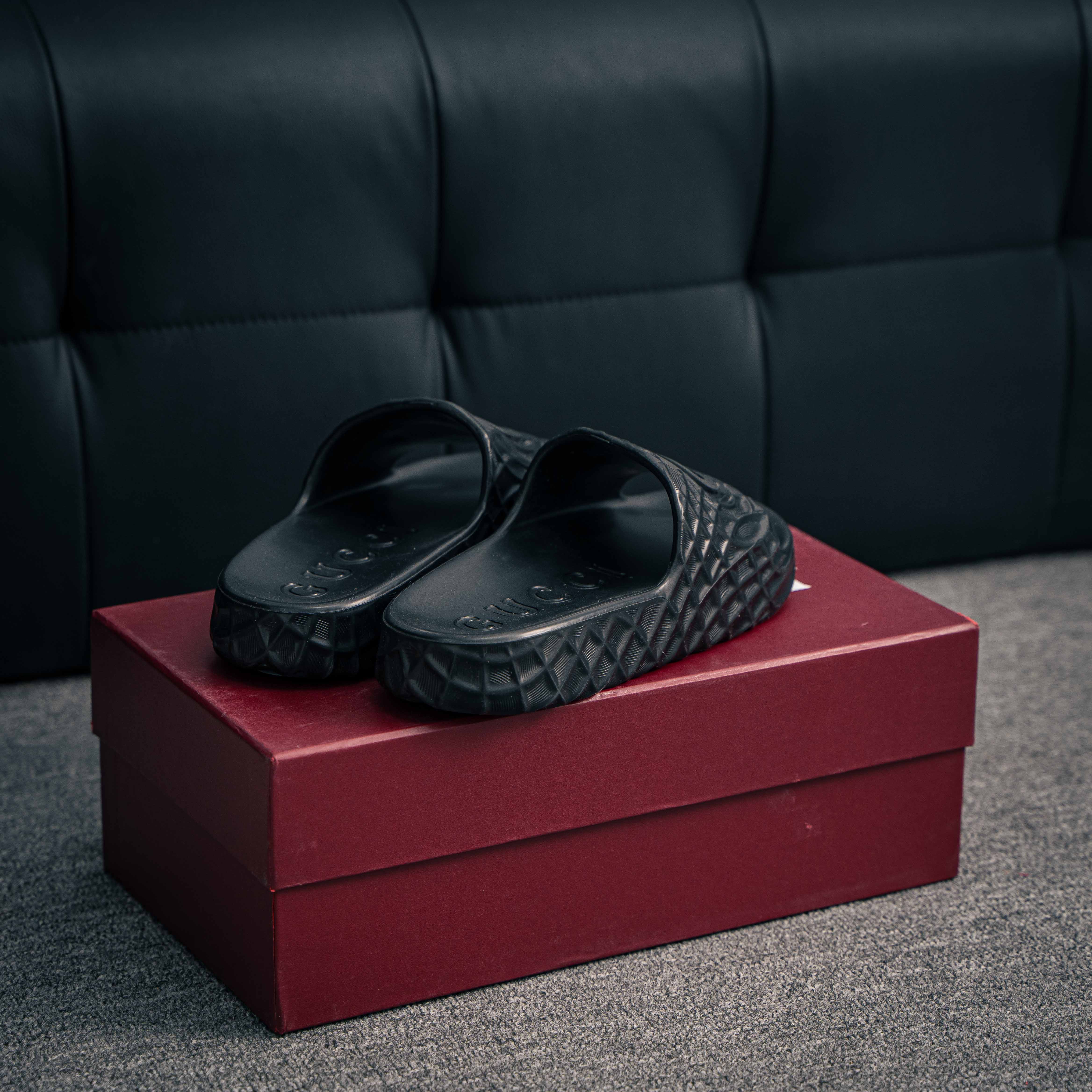 Gucci slide sandals (1:1)_img_4