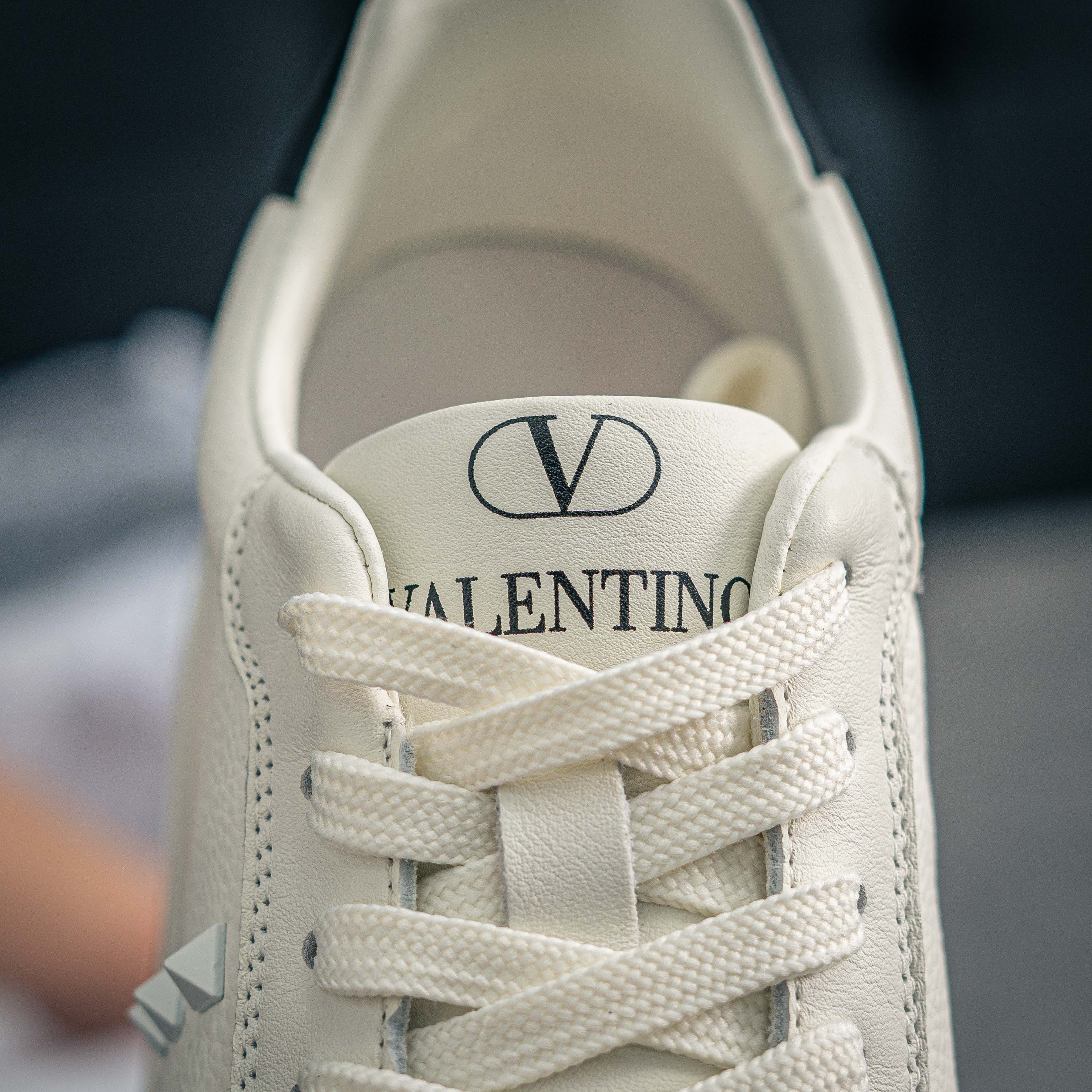 Valentino Garavani Rockstud Untitled sneakers (1:1)_img_5