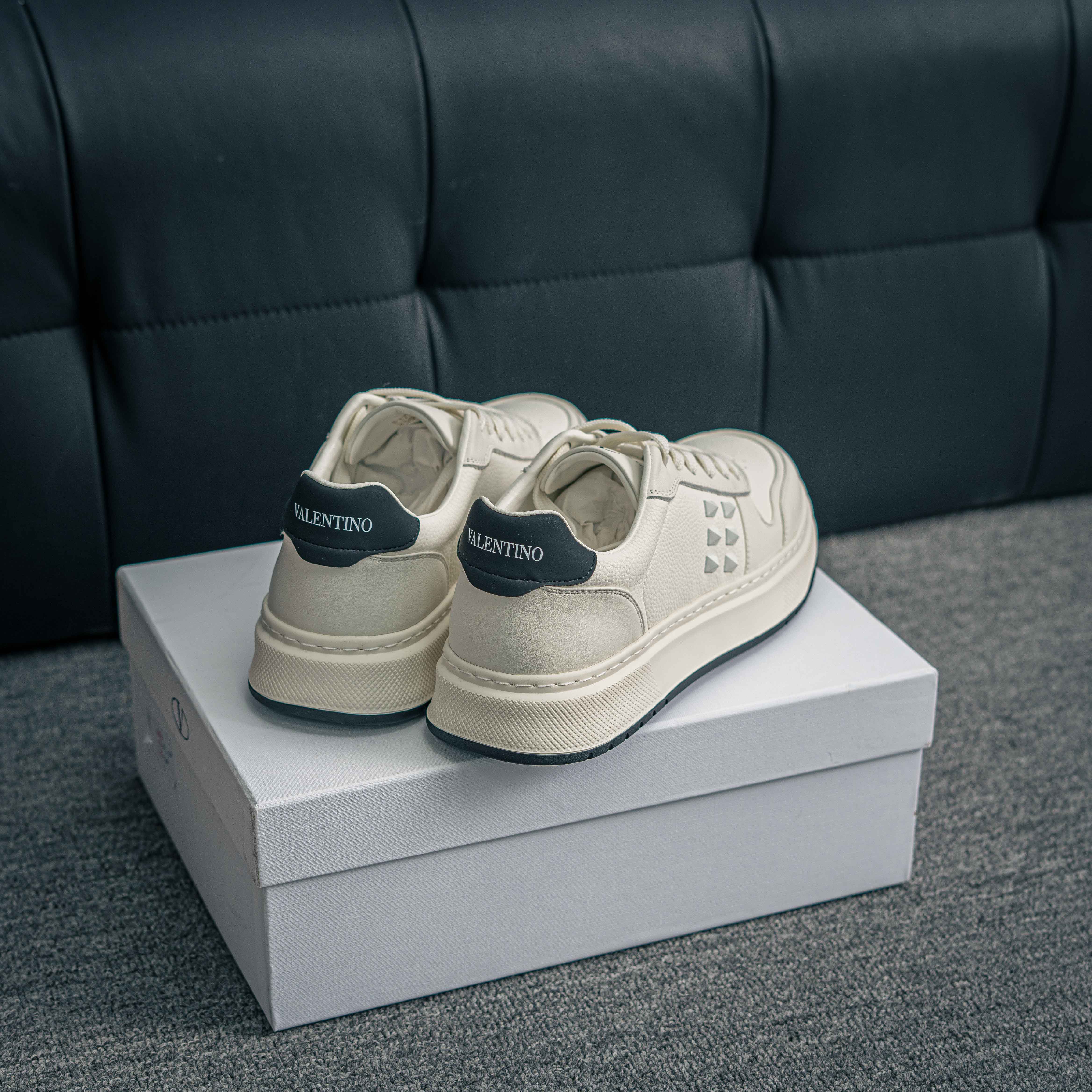 Valentino Garavani Rockstud Untitled sneakers (1:1)_img_4