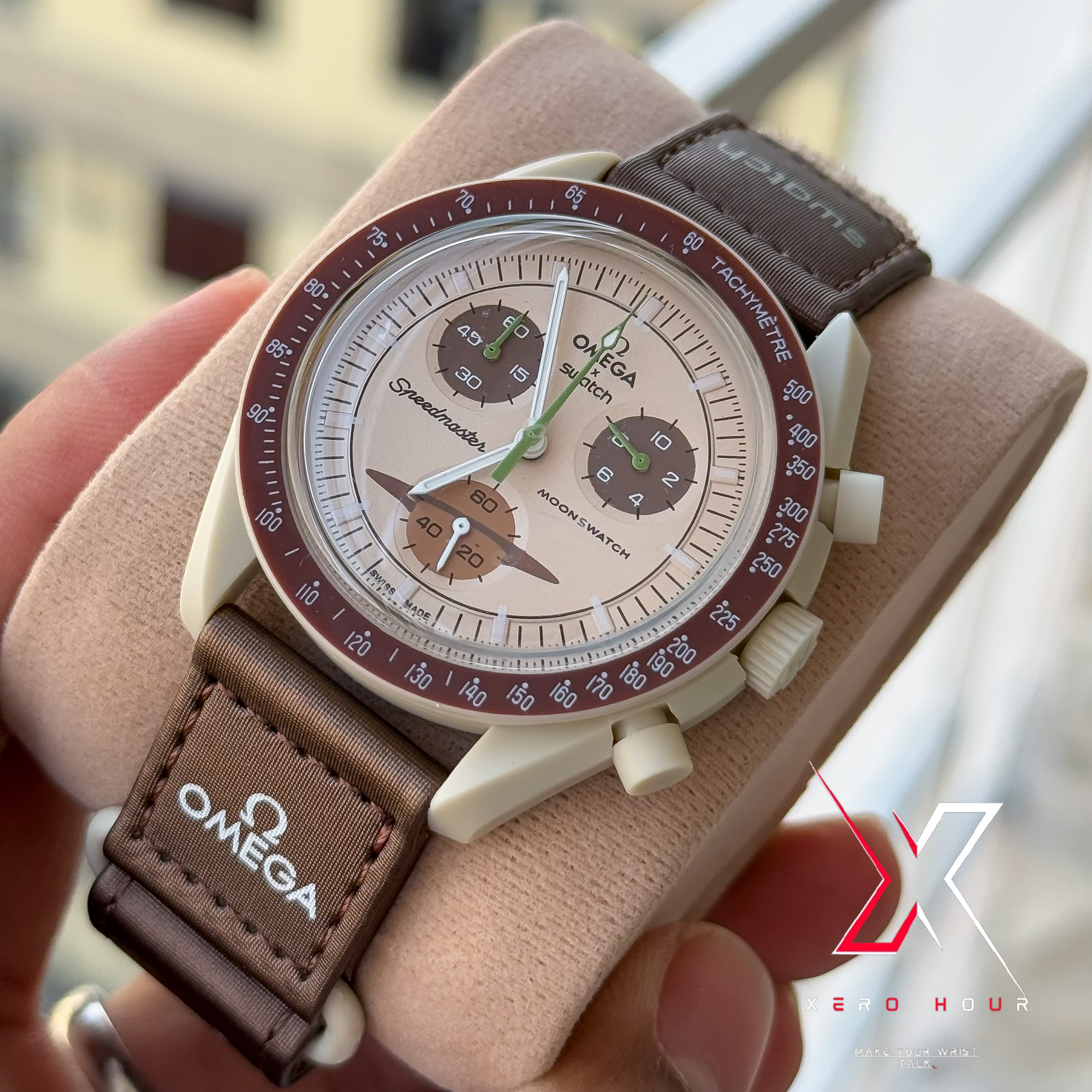 Omega MoonsWatch | Chronograph | Mission to Saturn | Dark Chrolocate cream