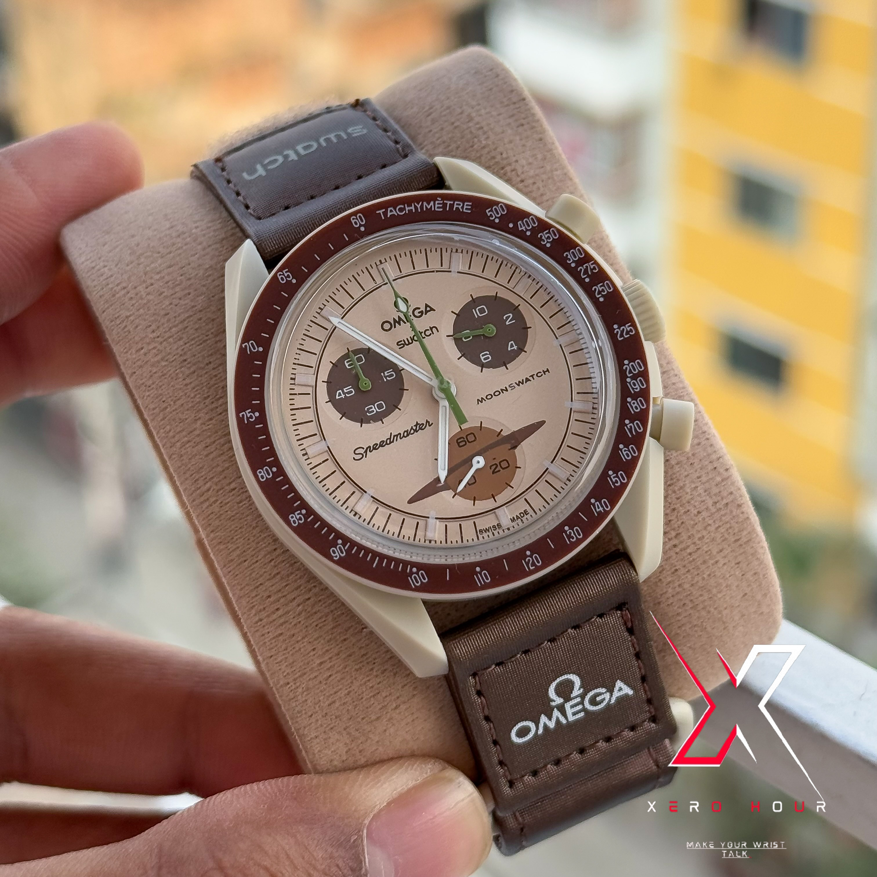 Omega MoonsWatch | Chronograph | Mission to Saturn | Dark Chrolocate cream_img_4