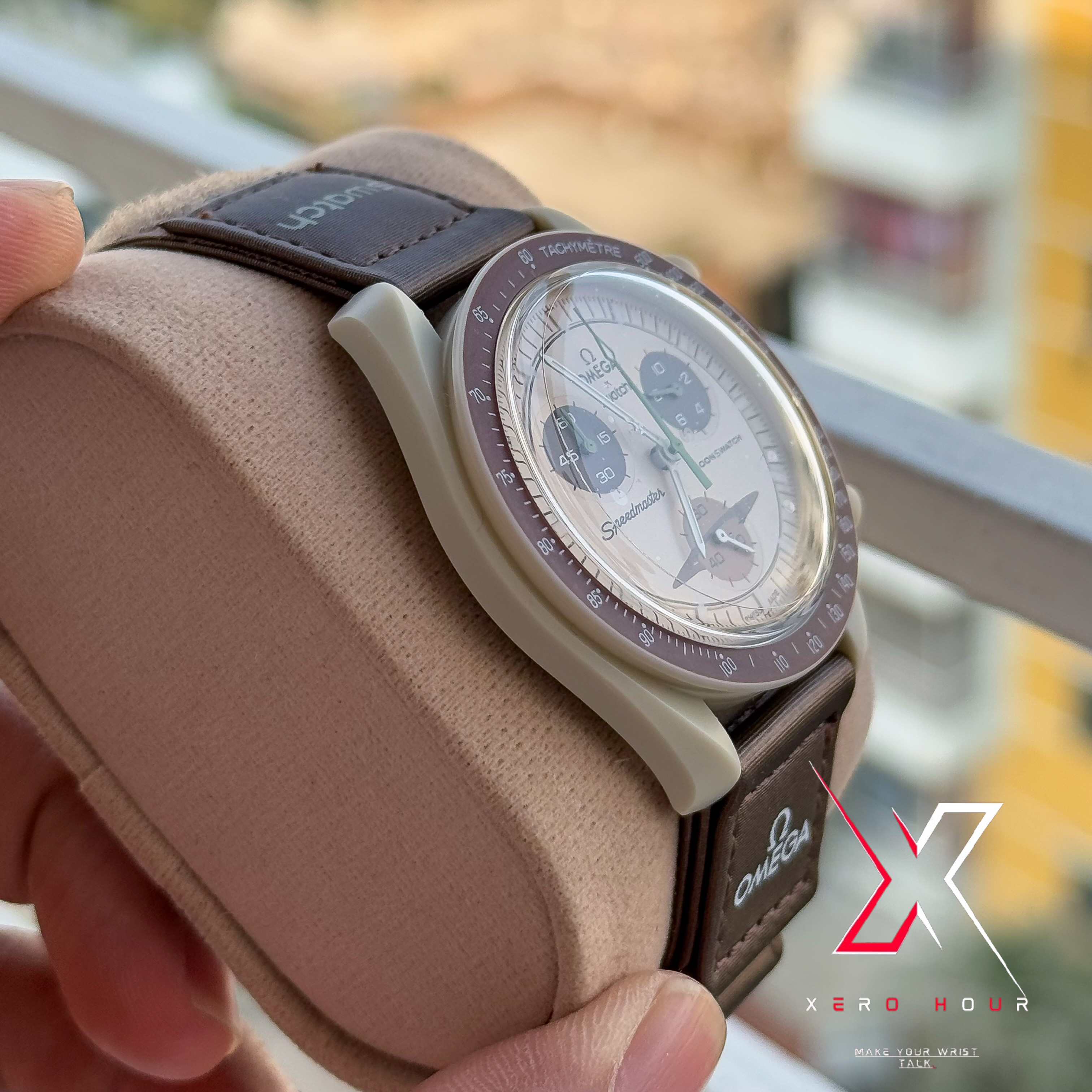 Omega MoonsWatch | Chronograph | Mission to Saturn | Dark Chrolocate cream_img_7