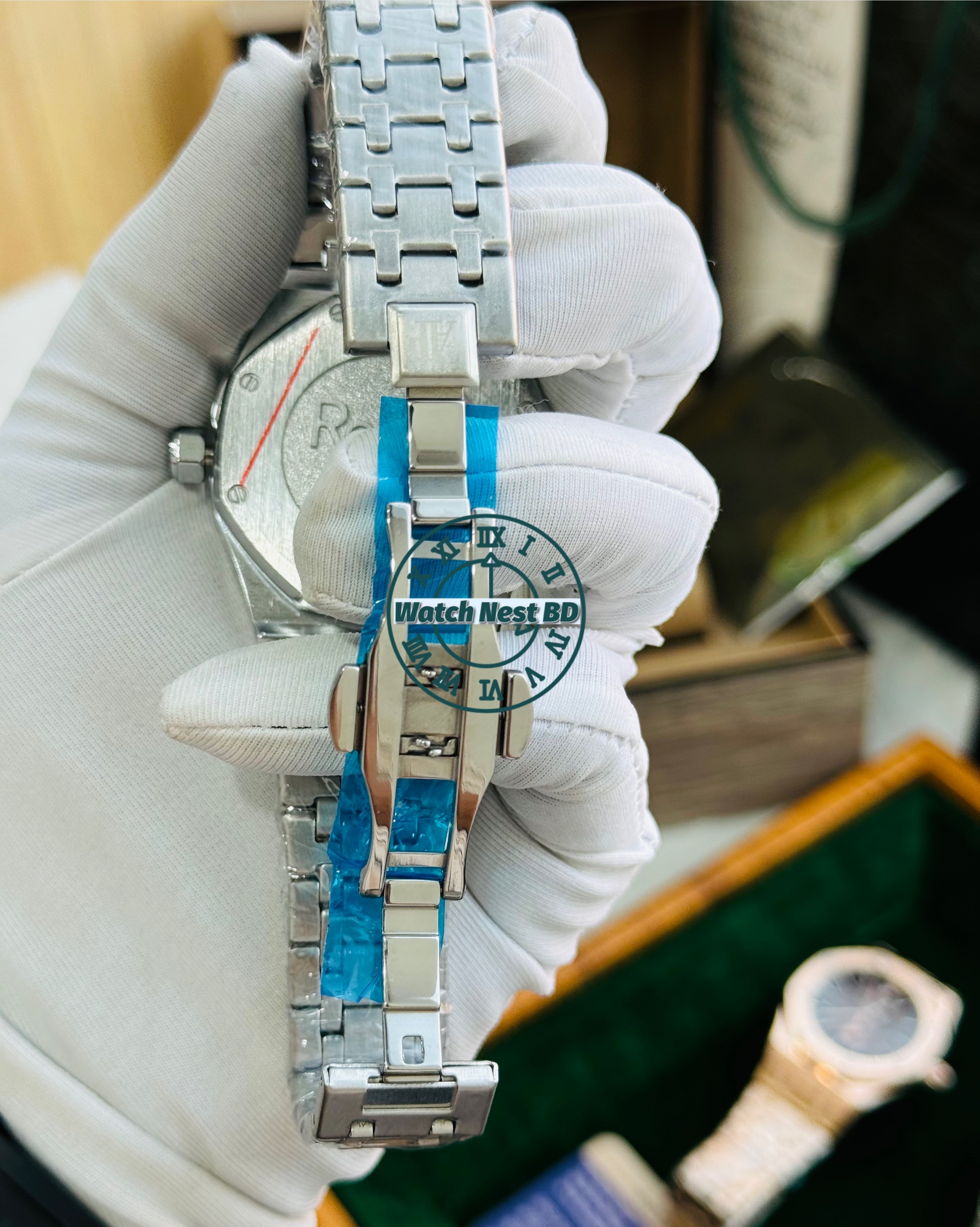 Audemars Piguet AP Silver Wine Quartz Movement Plain Watch (AA Grade)_img_3