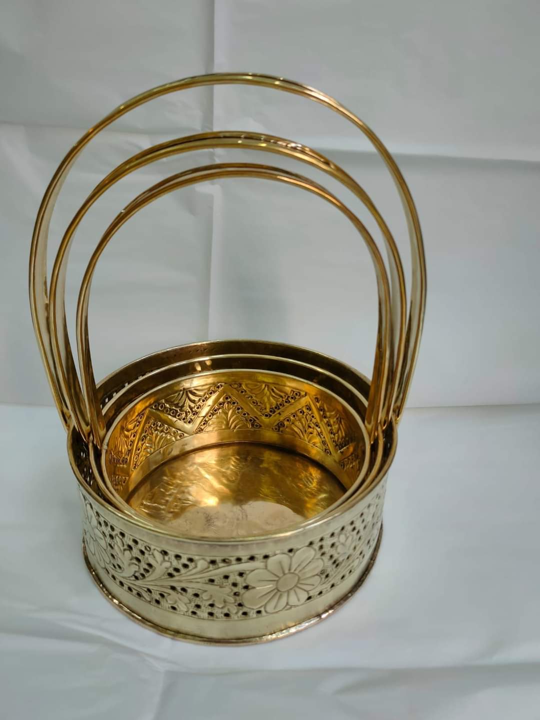 পিতলের নকশা সাজি - Image 2