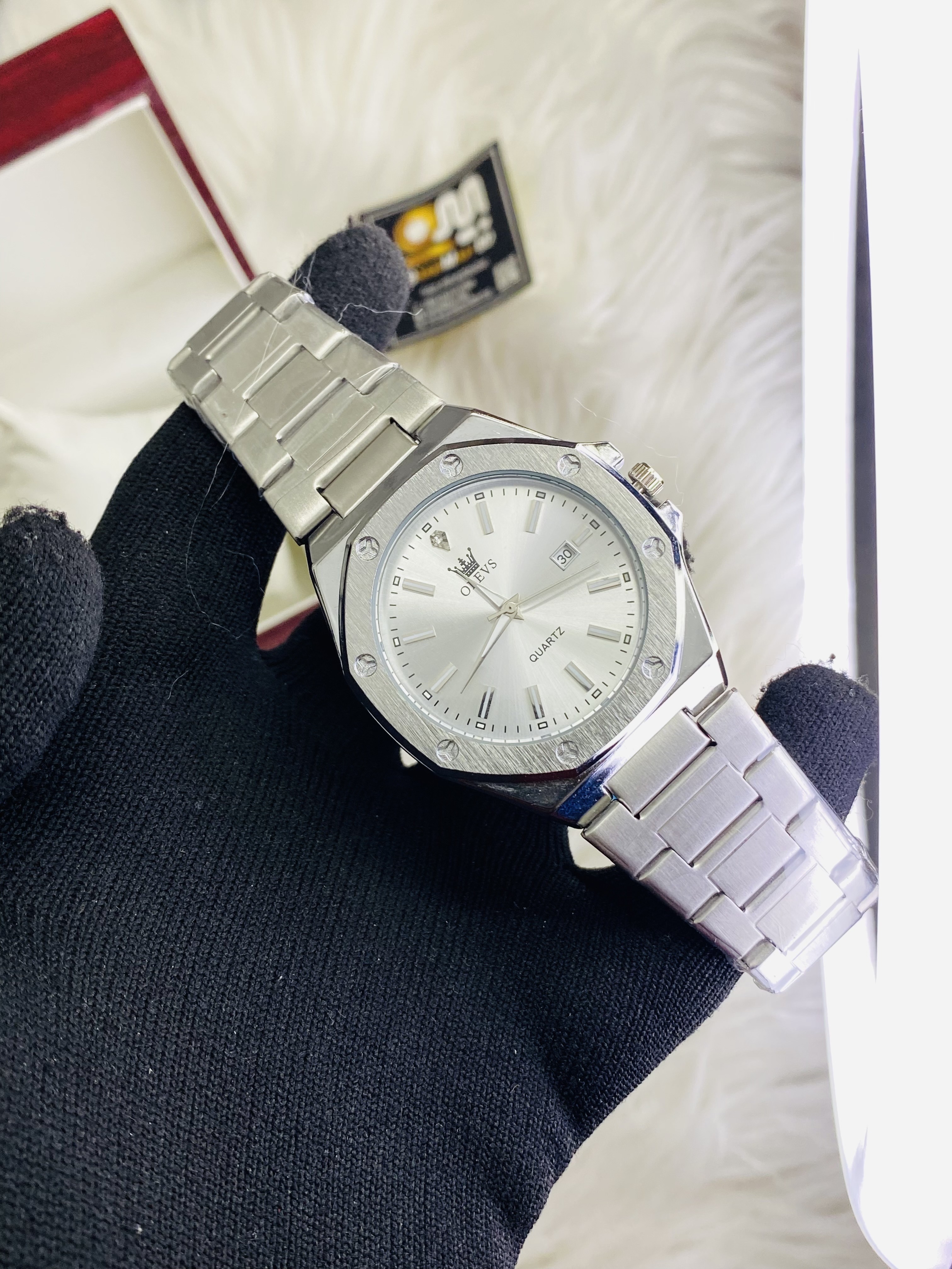 Full silver men watch