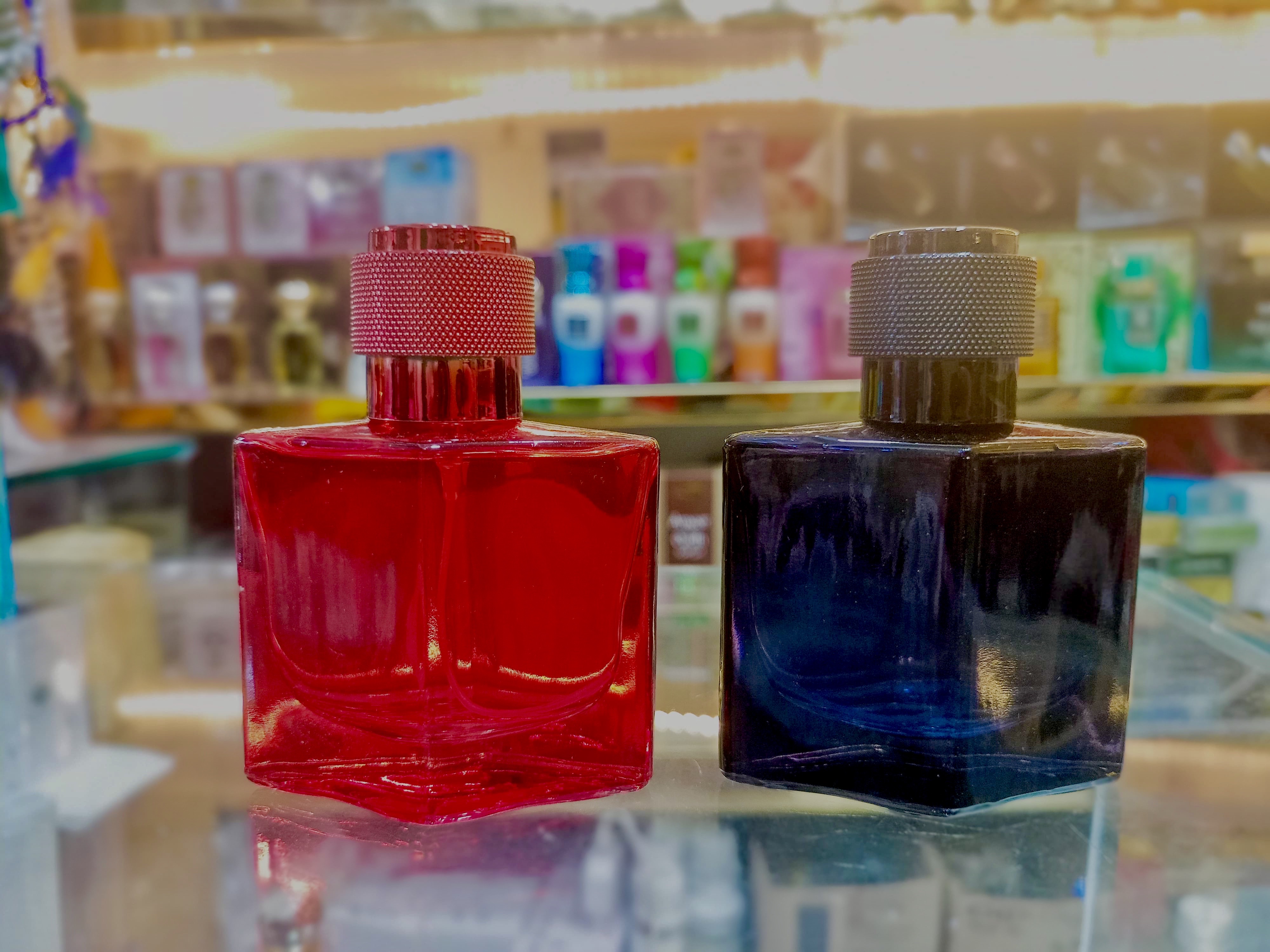 Empty Perfume Atomizer 30 ml Refillable obtuse triangle Shape Colorful Glass Spray 30ml Bottle 1 pcs Random color_img_2