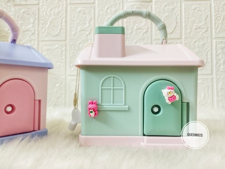 Kitty House Bank With Lock & Key_img_1