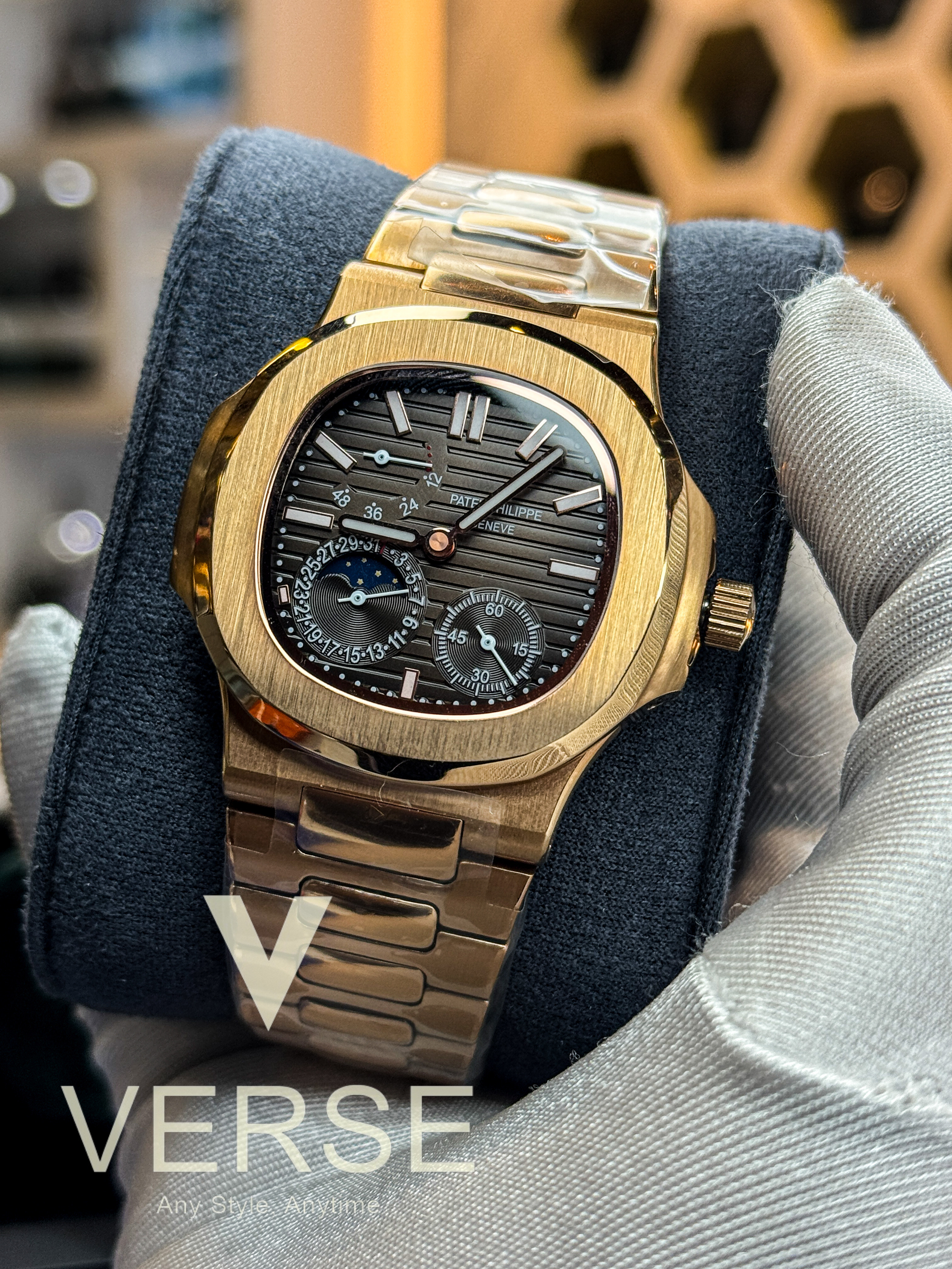 Patek Phlippe Nautilus Moonohase Calendar rose gold Master