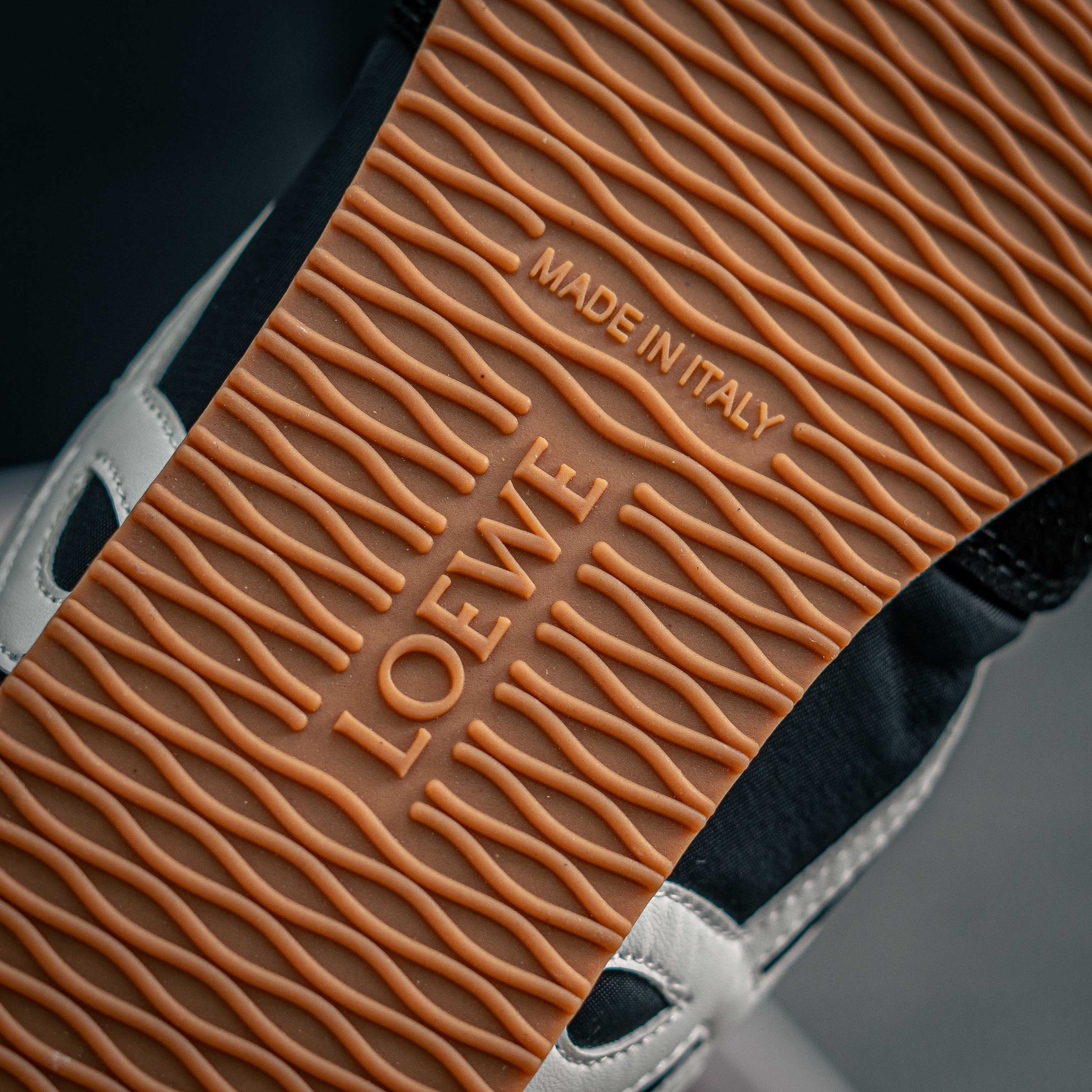 LOEWE Ballet Runner 2.0_img_8