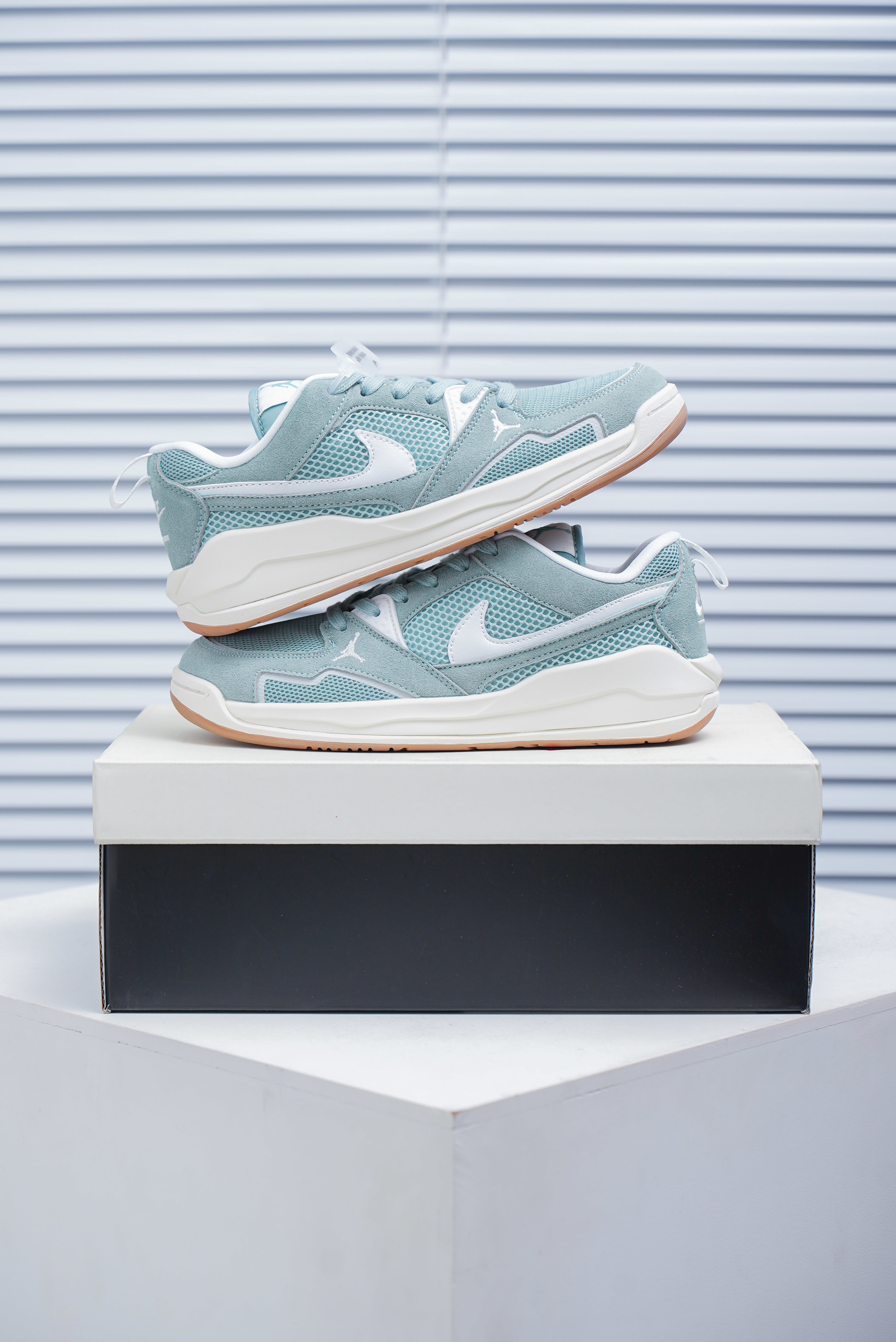 Jordan CMFT Era (1:1)