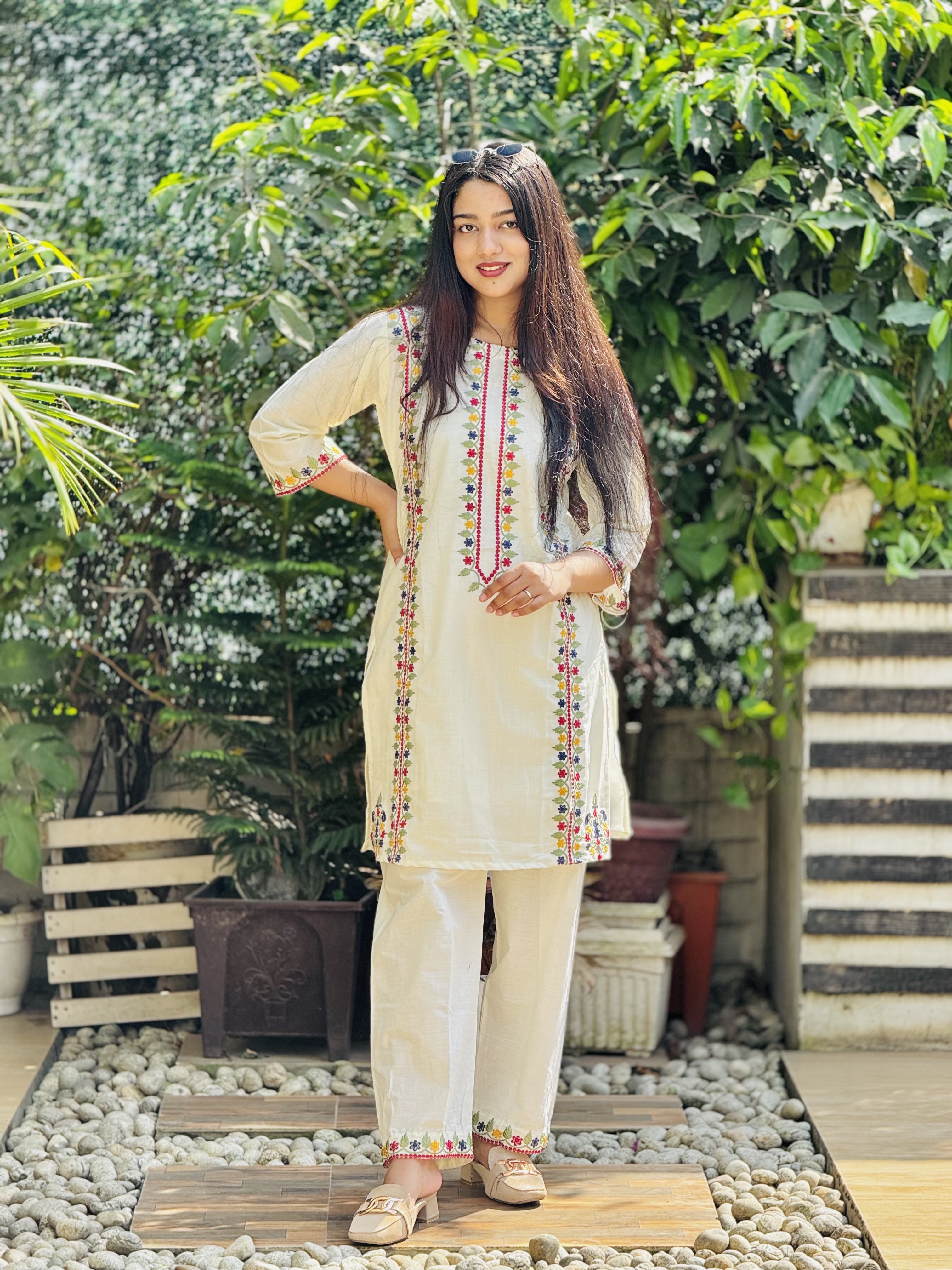 New Embroidery 2 piece - Image 1