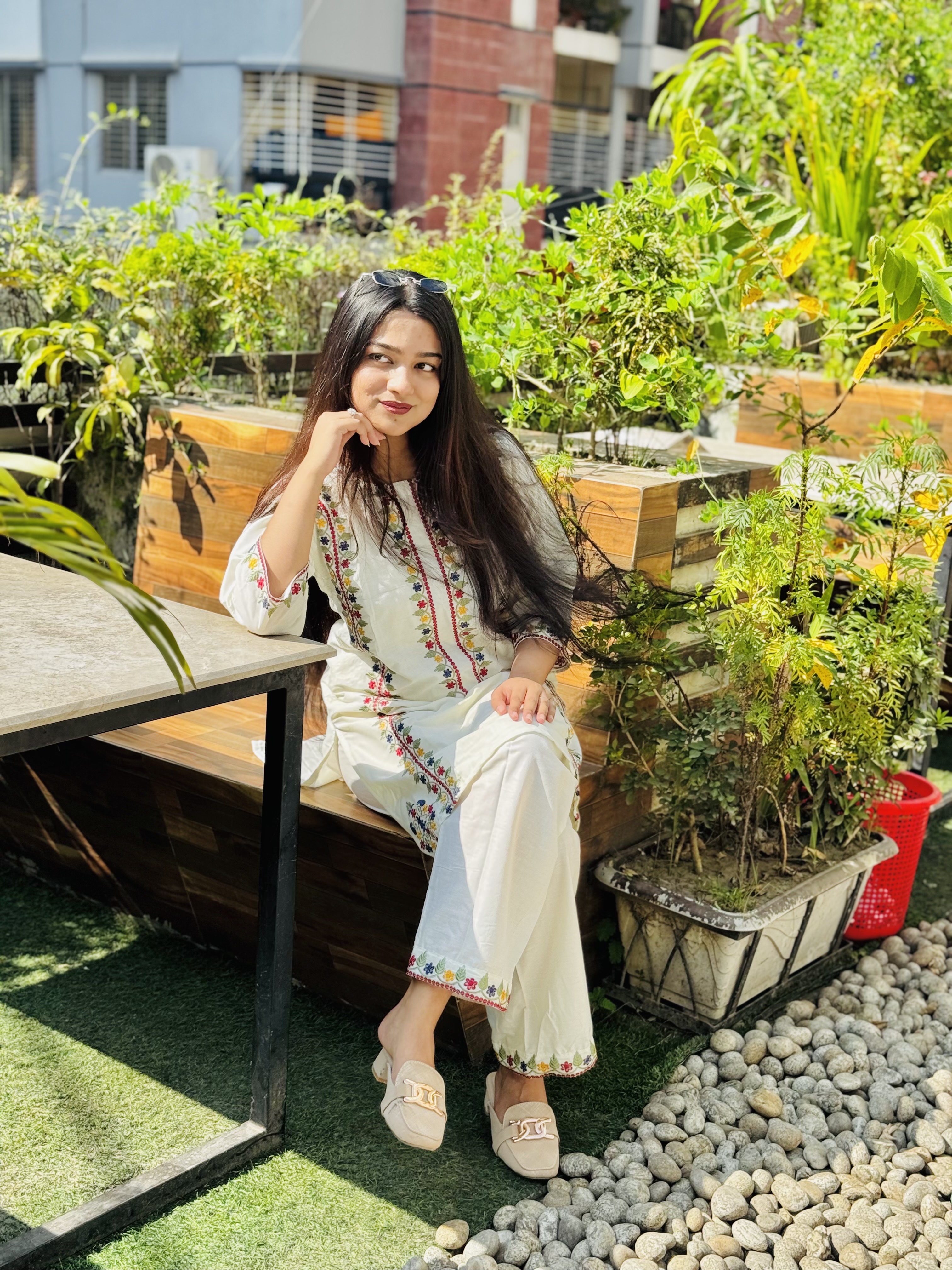 New Embroidery 2 piece - Image 3