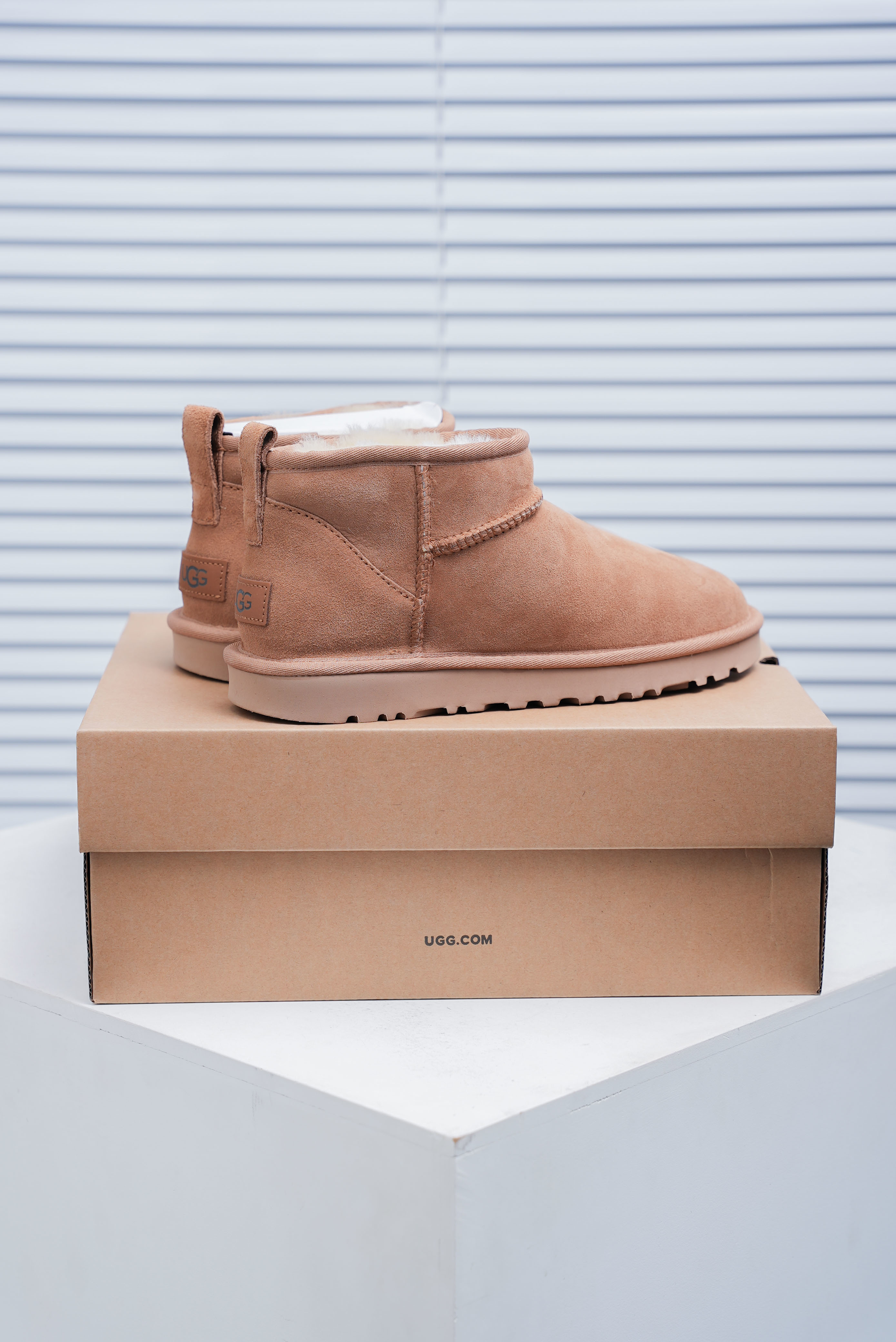 UGG Classic Ultra Mini Boot (1:1)_img_3