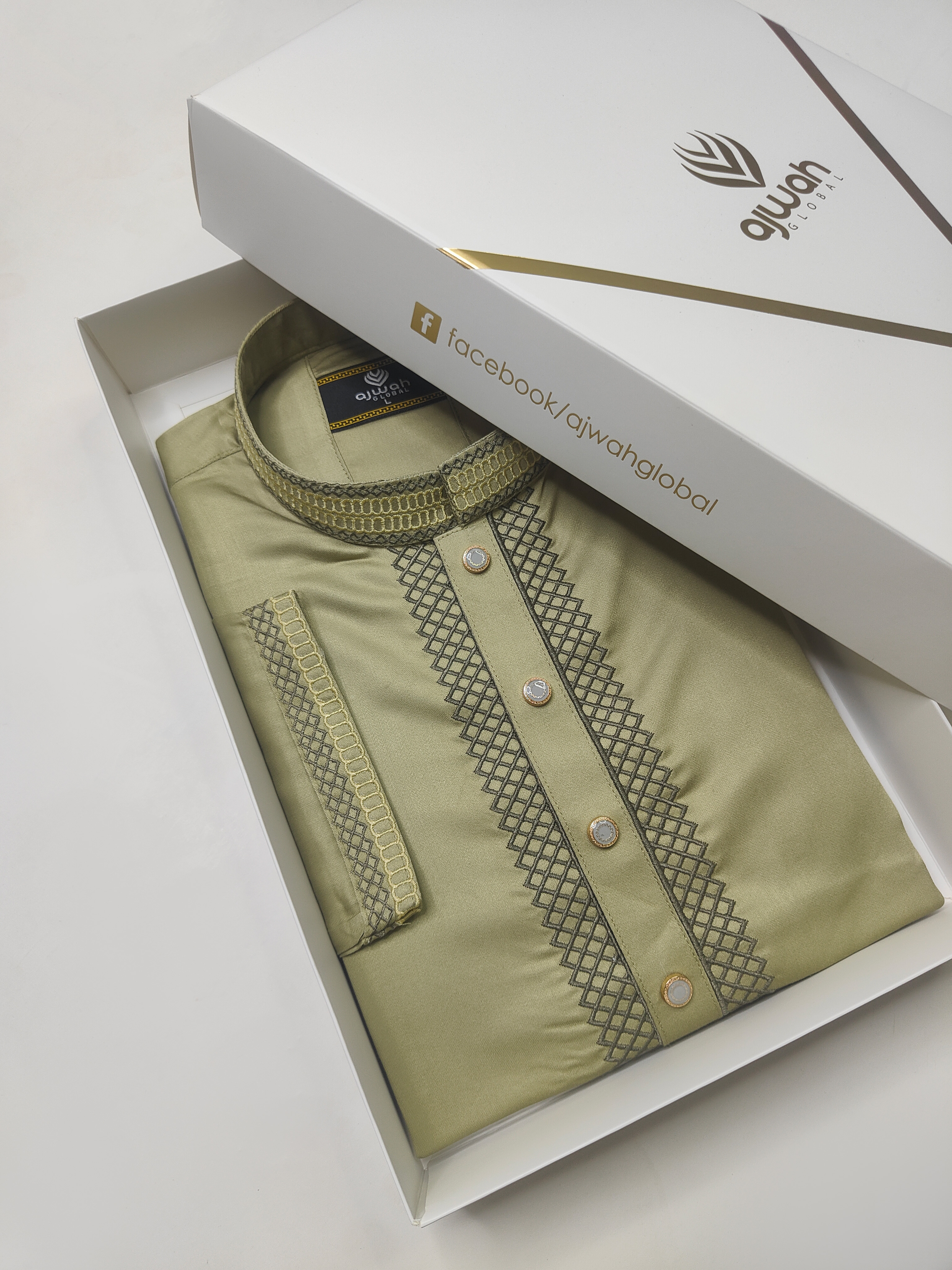 Emerald Lattice Luxe